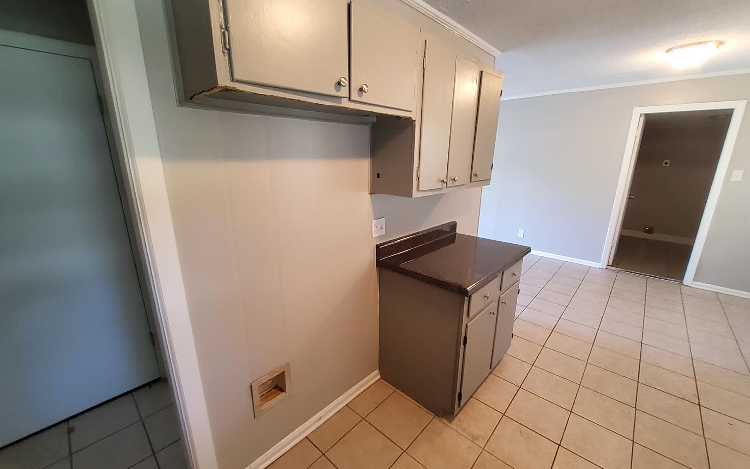 1771 Tahiti Ln Property Photo 9