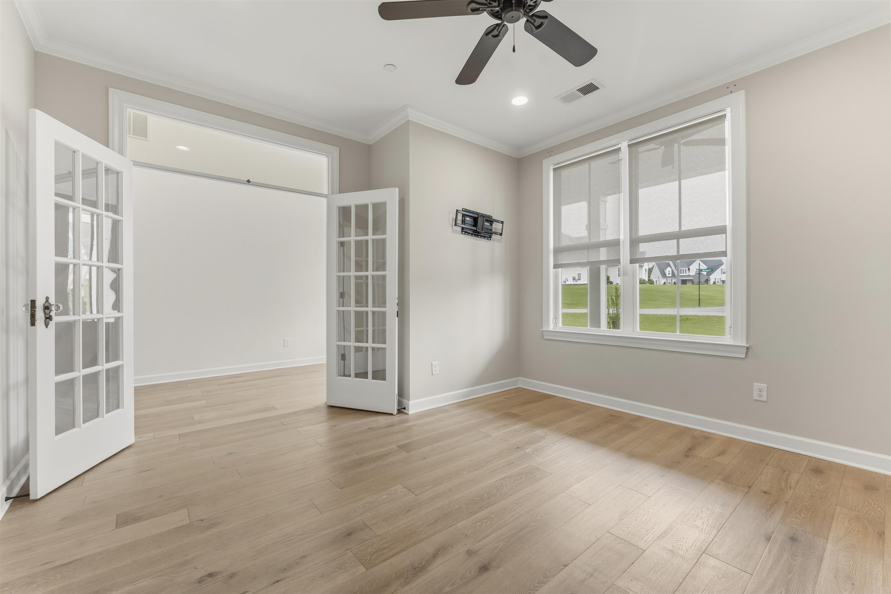 100 Grange St Property Photo 12