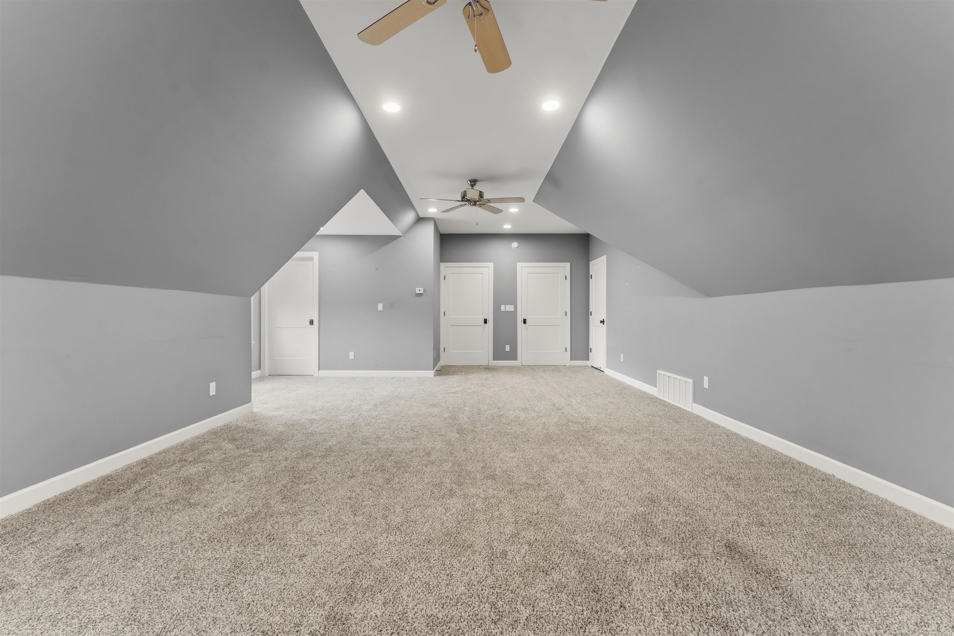 100 Grange St Property Photo 29