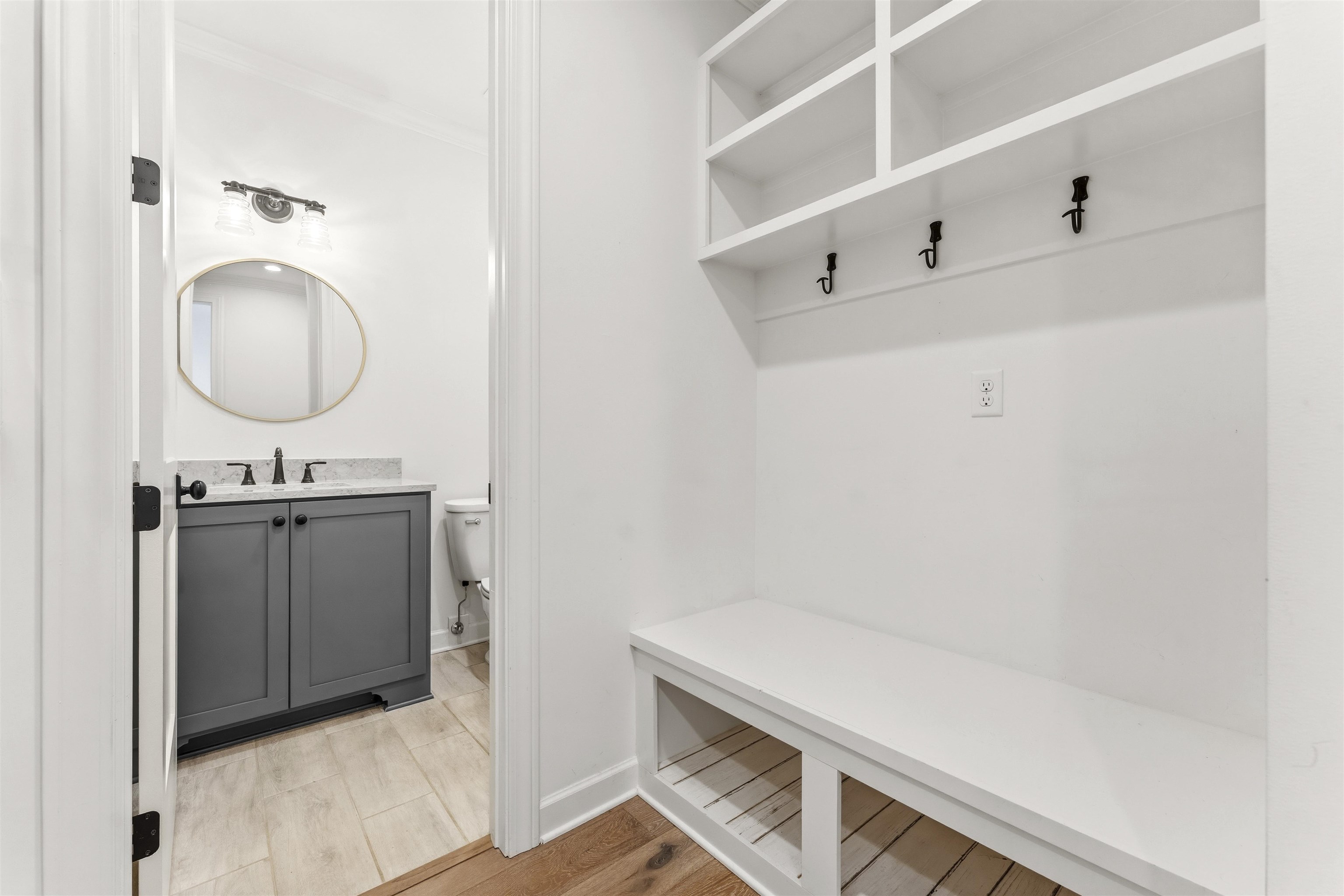 100 Grange St Property Photo 30