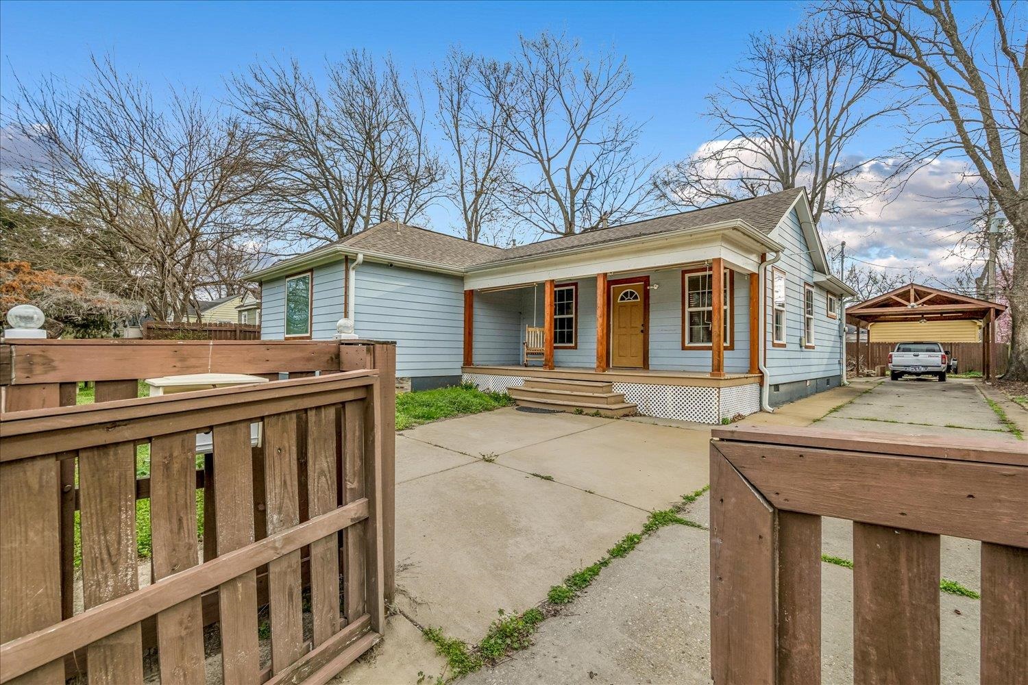 1024 Wrenwood St Property Photo 3