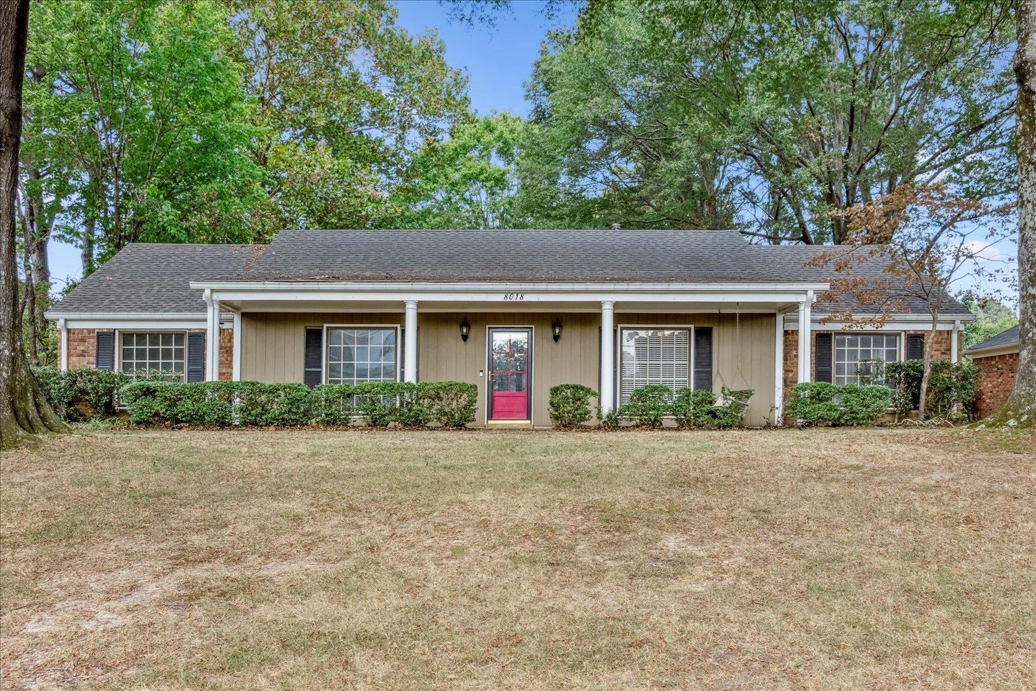 8018 Cross Pike Dr Property Photo 4