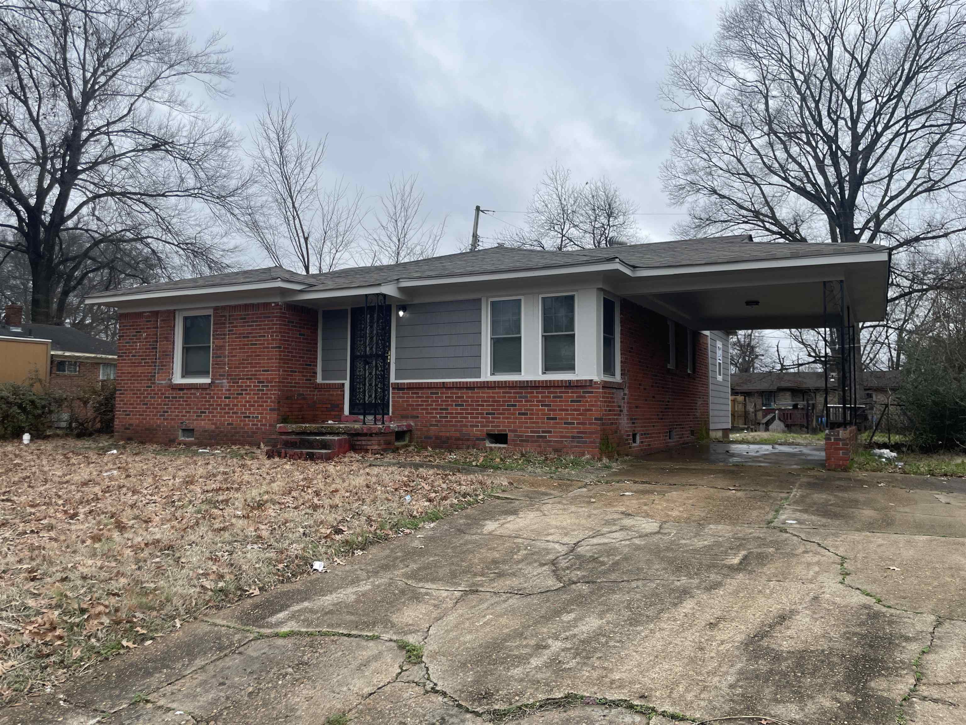 2747 Merle St Property Photo 2