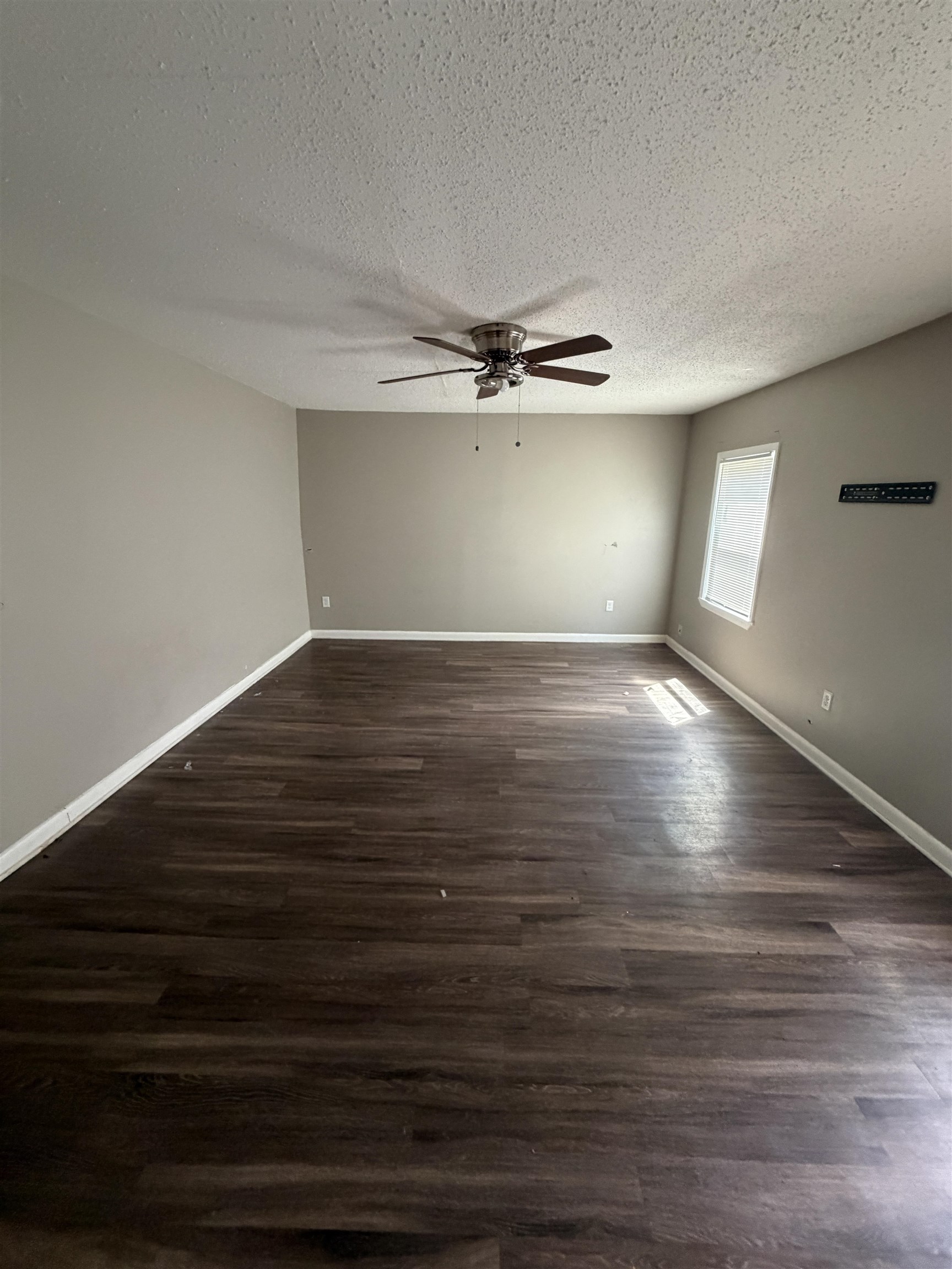 2747 Merle St Property Photo 15