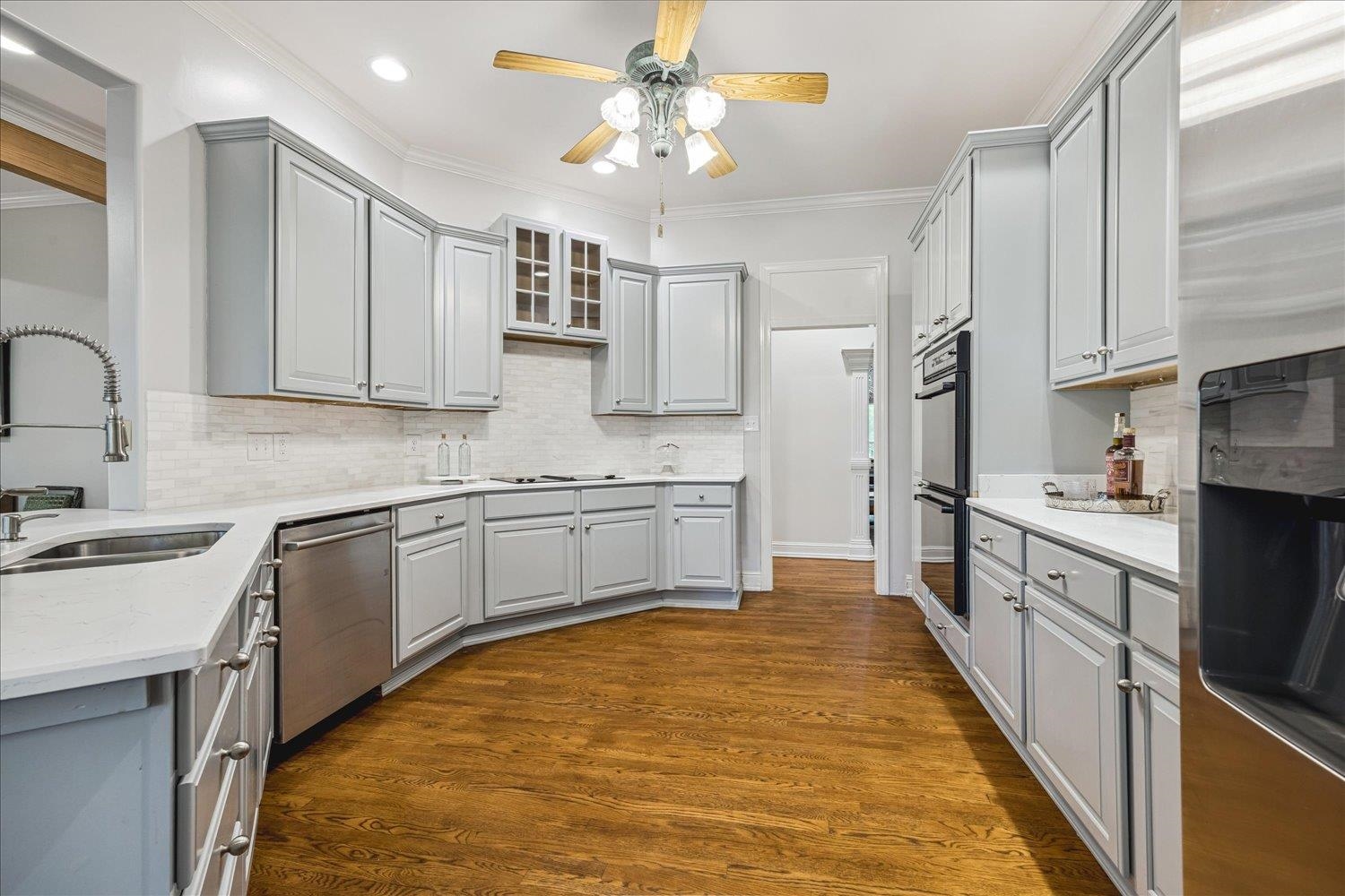 7860 Chapel Ridge Dr Property Photo 13