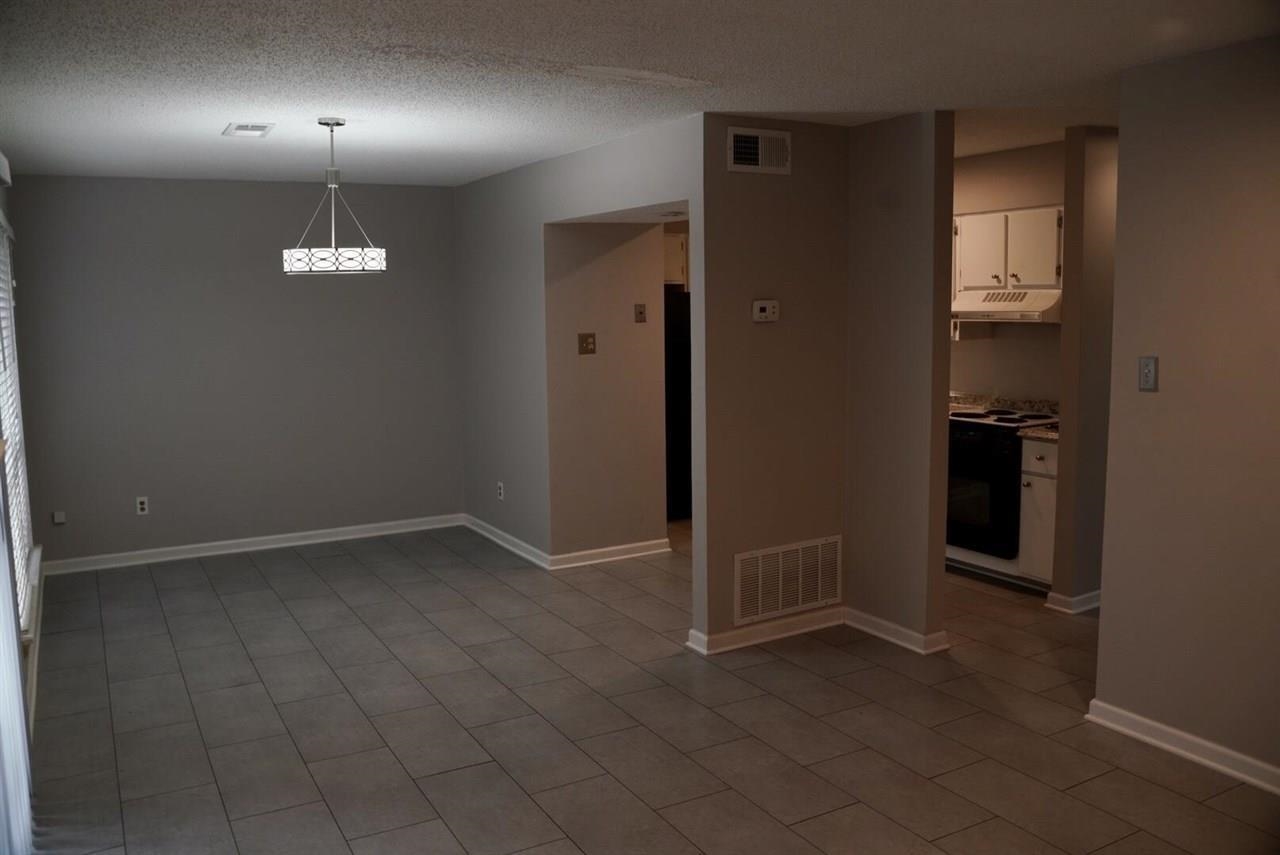 3981 Grahamdale Cir 3981b Property Photo 5