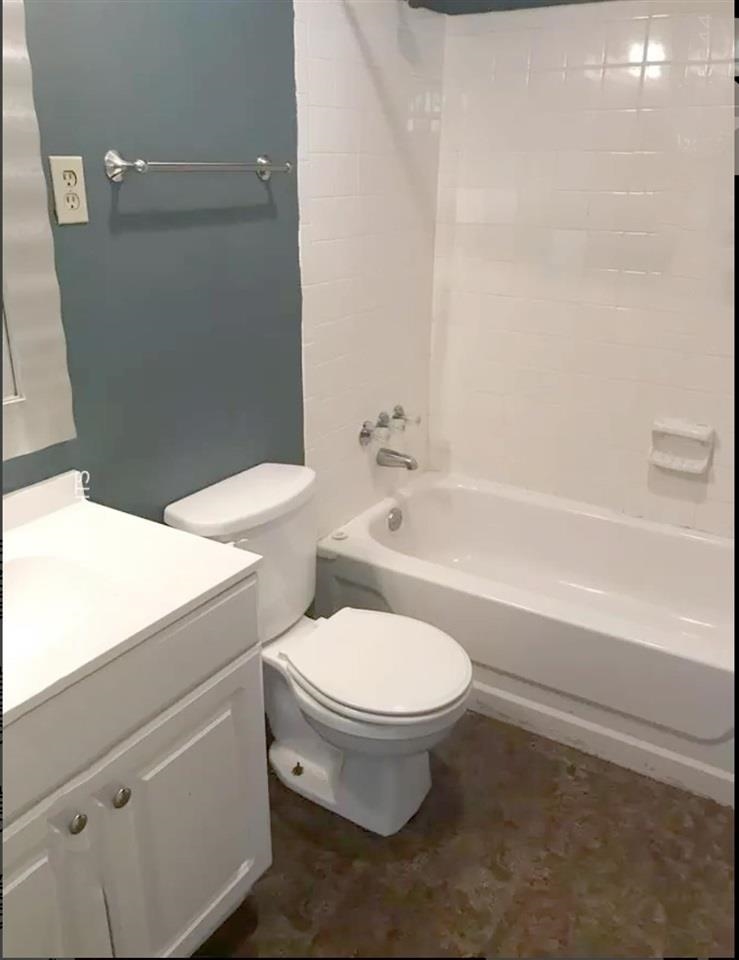3989 Grahamdale Cir 3989a Property Photo 5