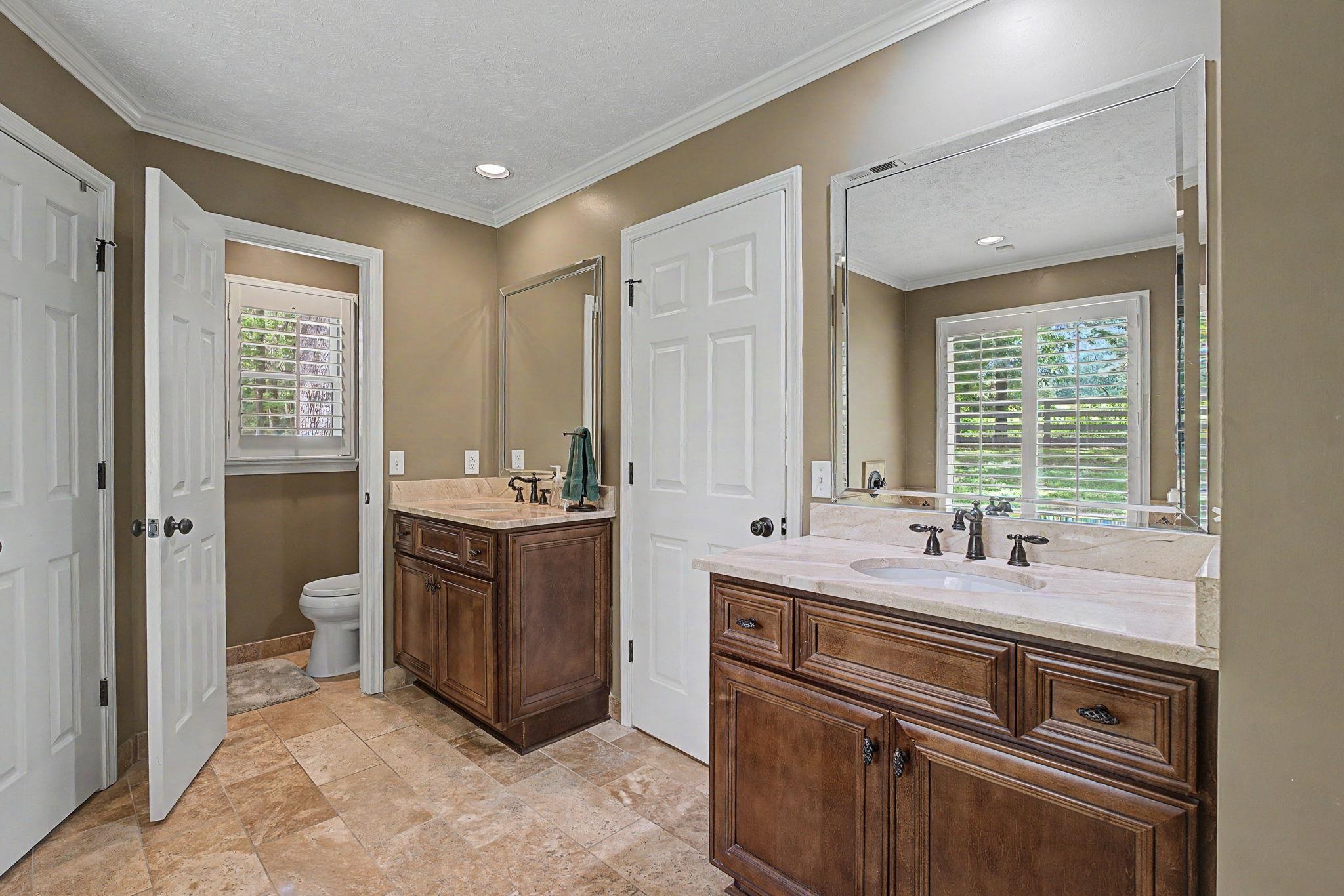 9035 Post Oak Ln Property Photo 25