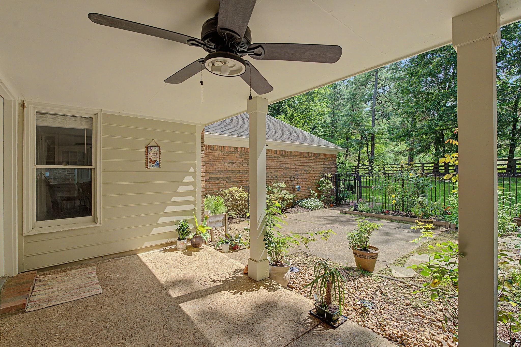 9035 Post Oak Ln Property Photo 28