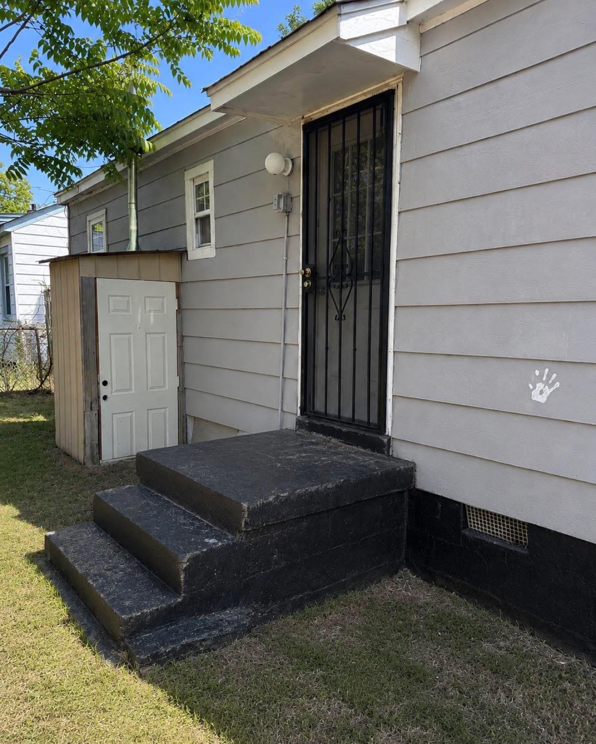 1509 Fairfax St Property Photo 2