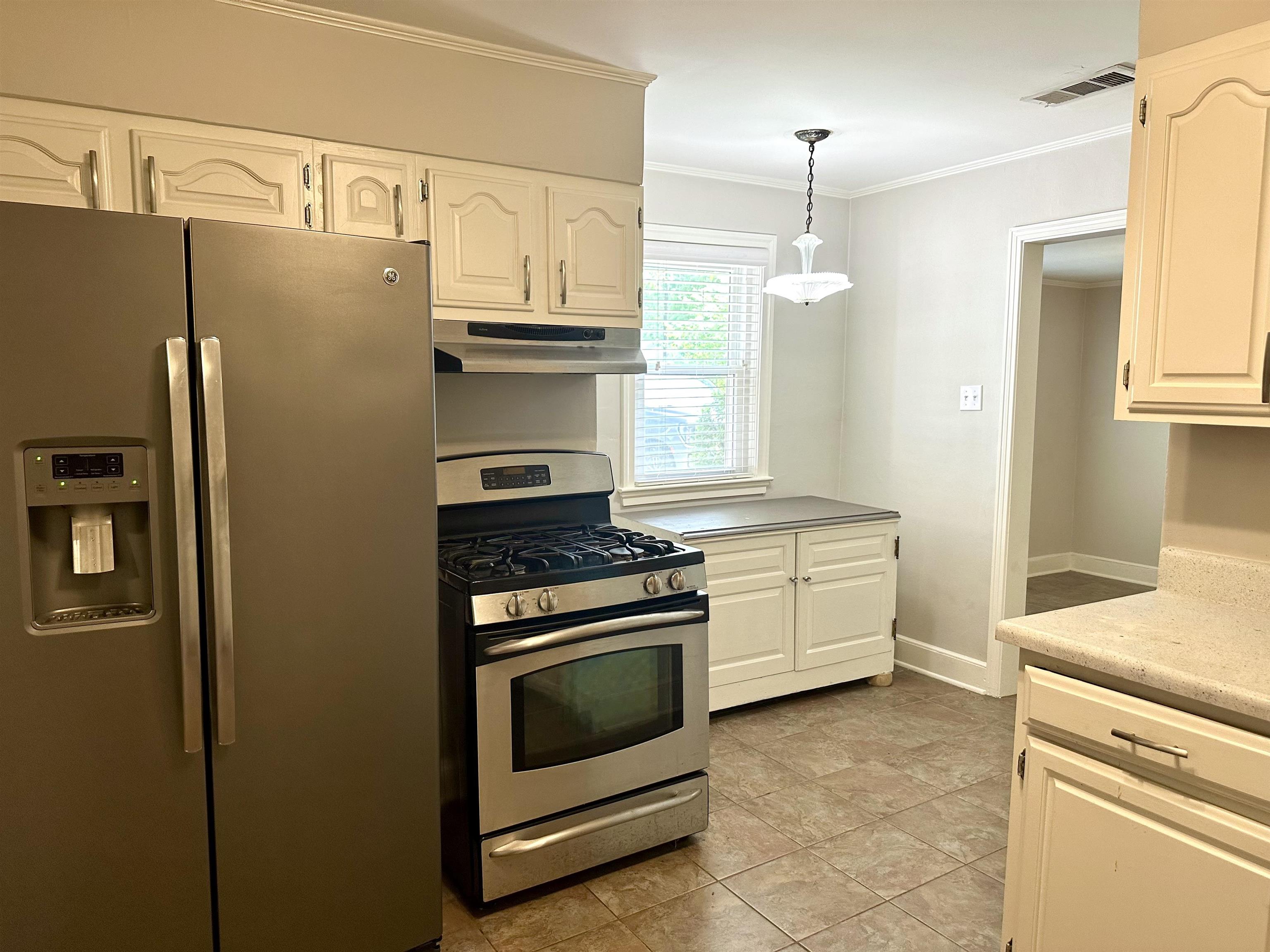 961 Little John Rd Property Photo 7
