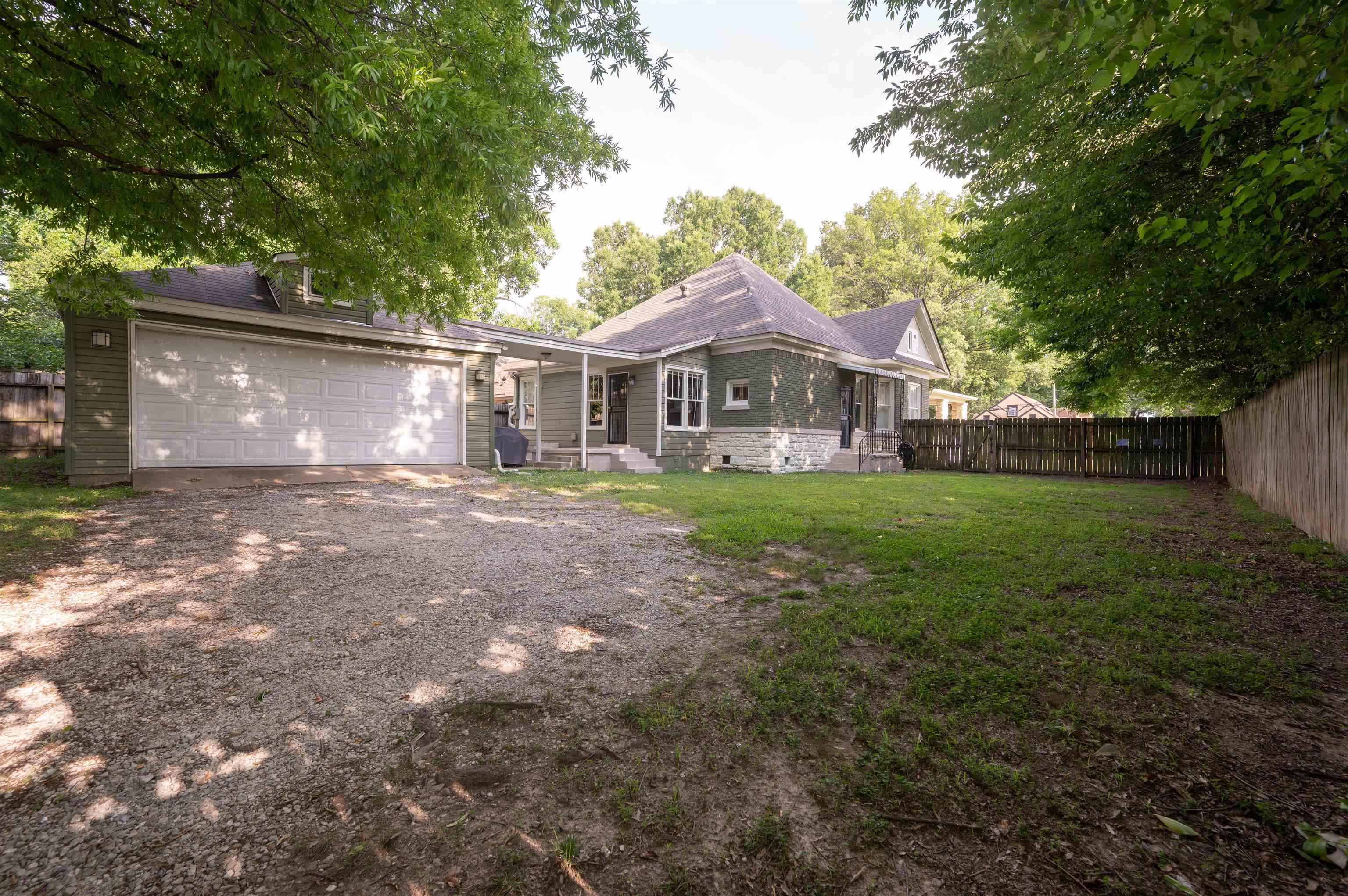 1720 Crump Ave Property Photo 23
