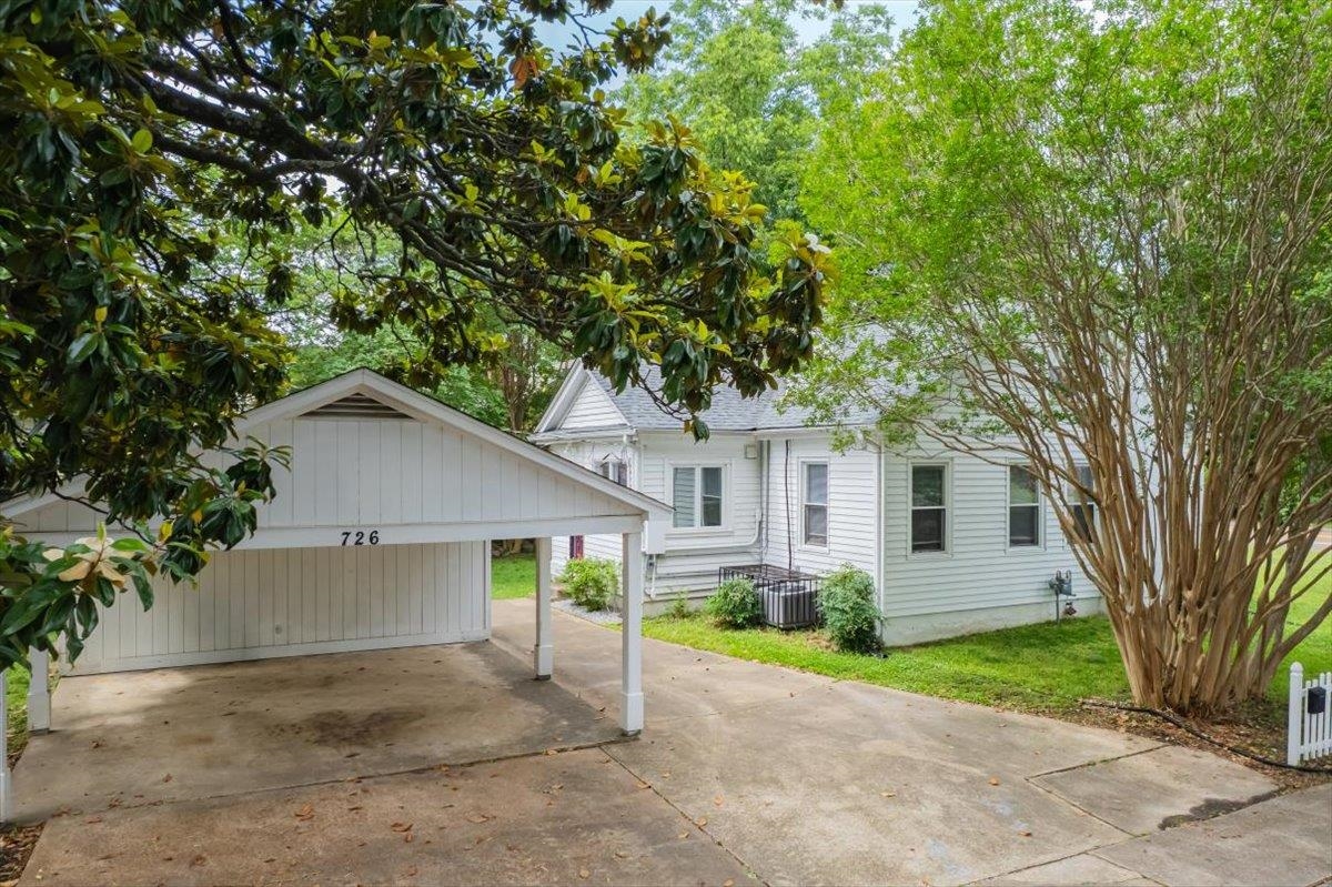 726 N Trezevant St Property Photo 31