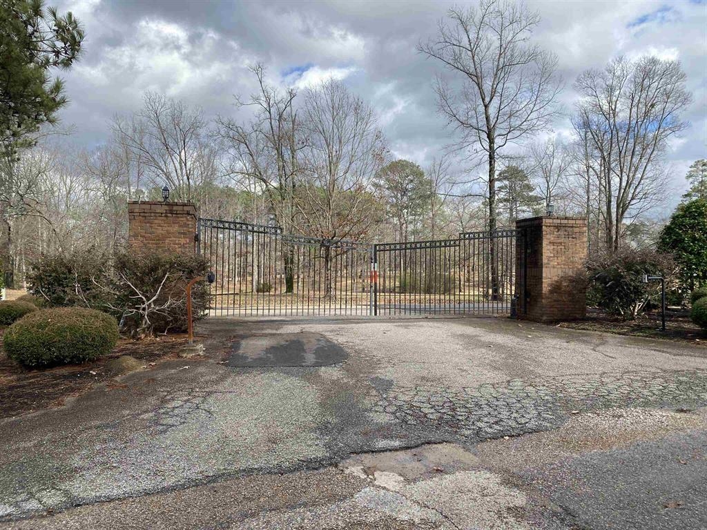 13 Legends Dr Property Photo 6