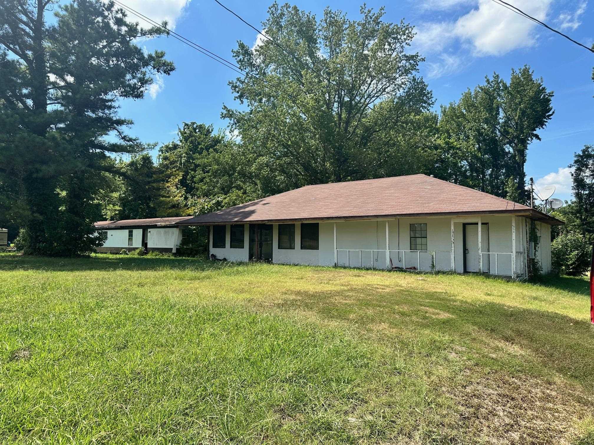 4955 MUNFORD GILTEDGE RD Property Photo 1
