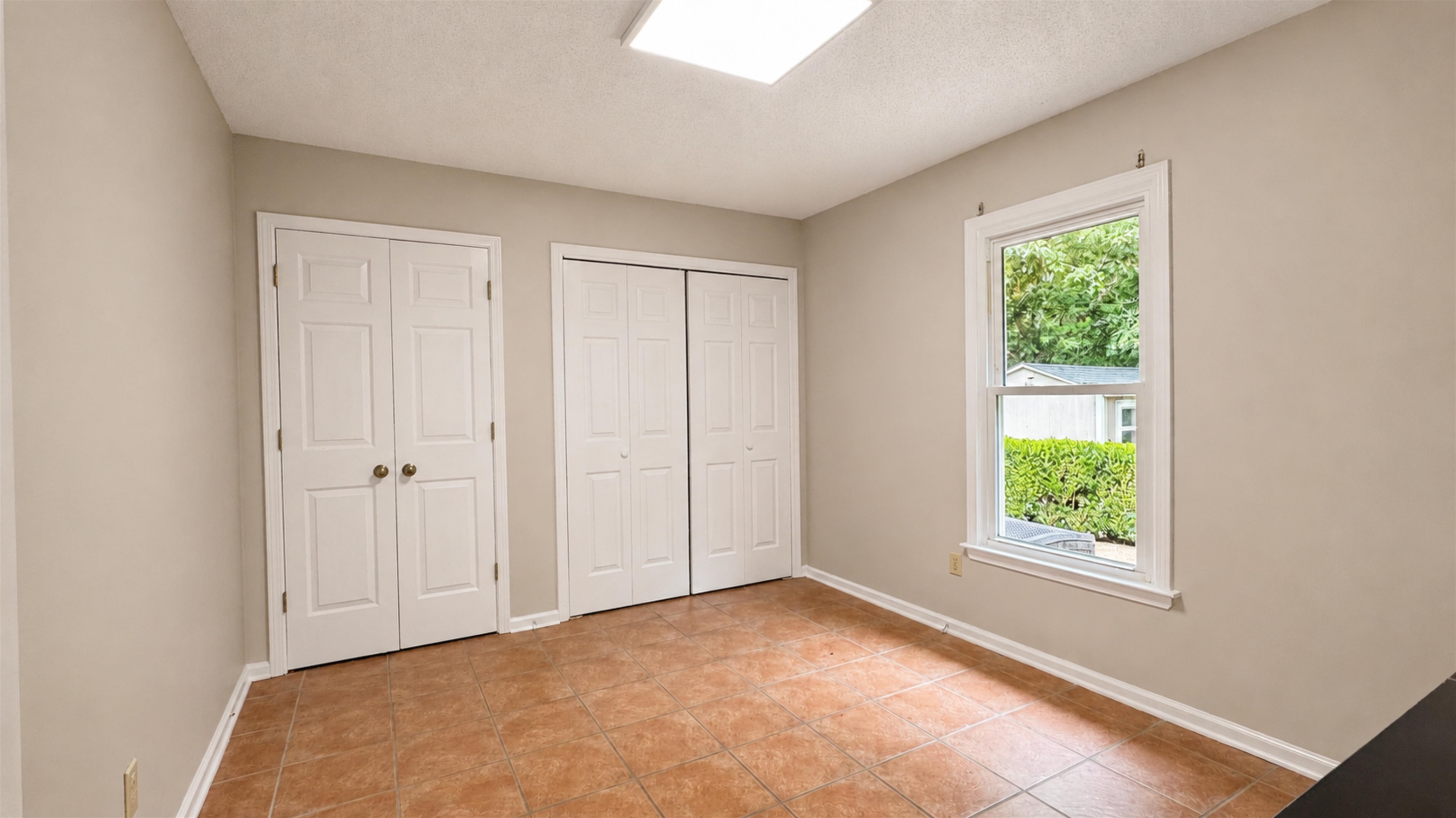 909 Joe Dr Property Photo 16