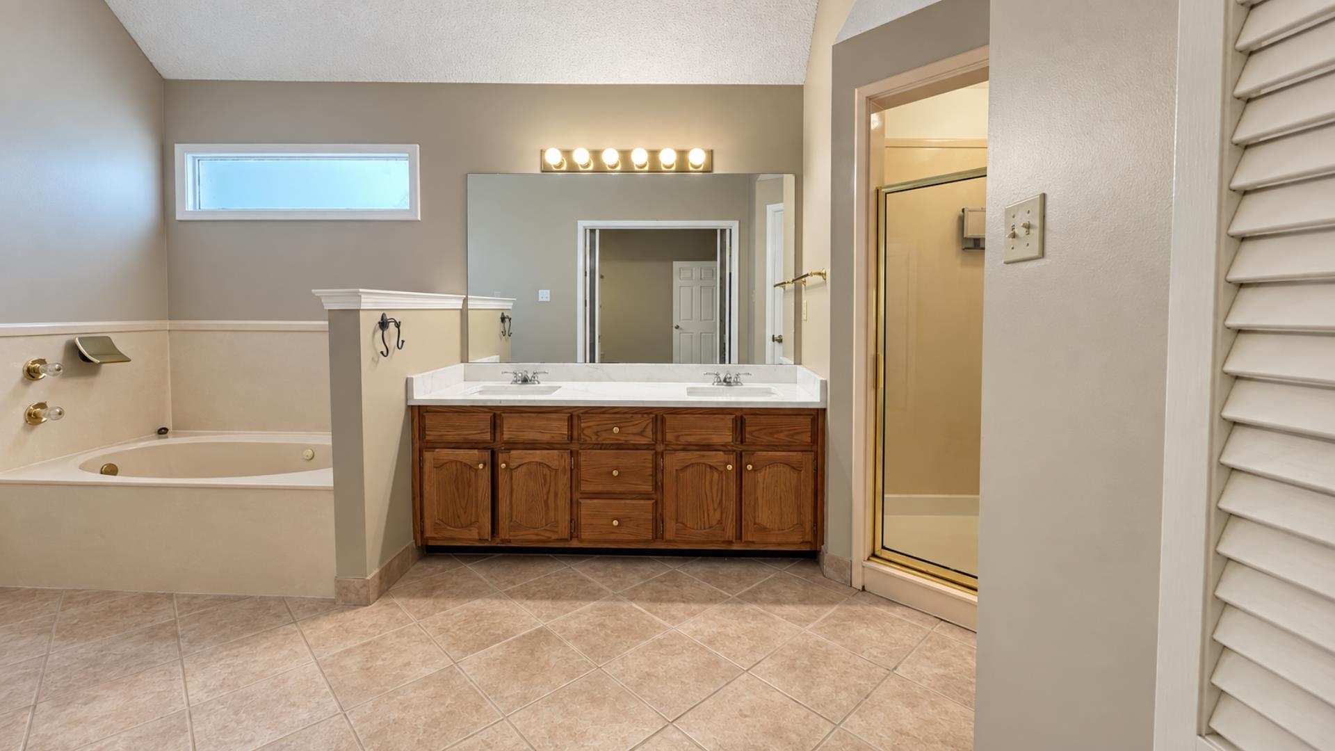 909 Joe Dr Property Photo 22
