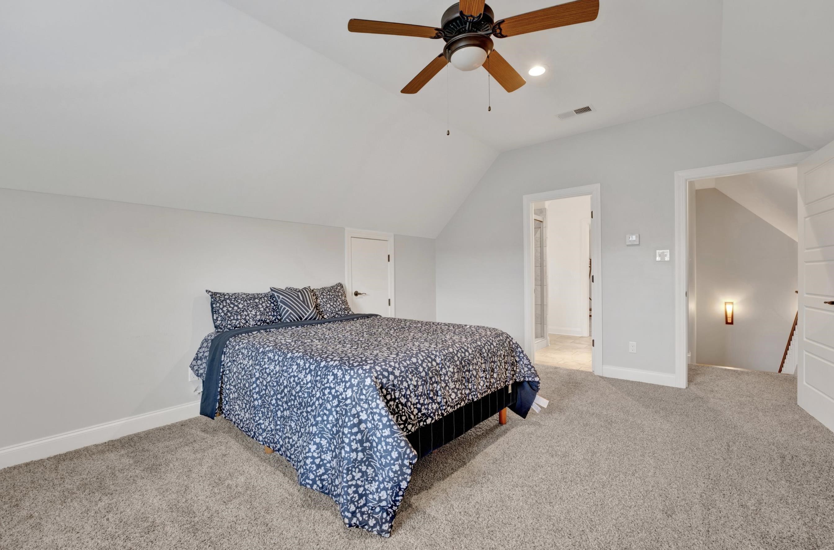 1233 Cullendale St Property Photo 34