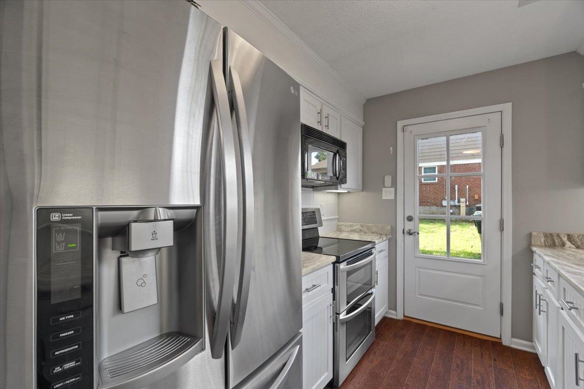 3775 Stonehill Dr Property Photo 8