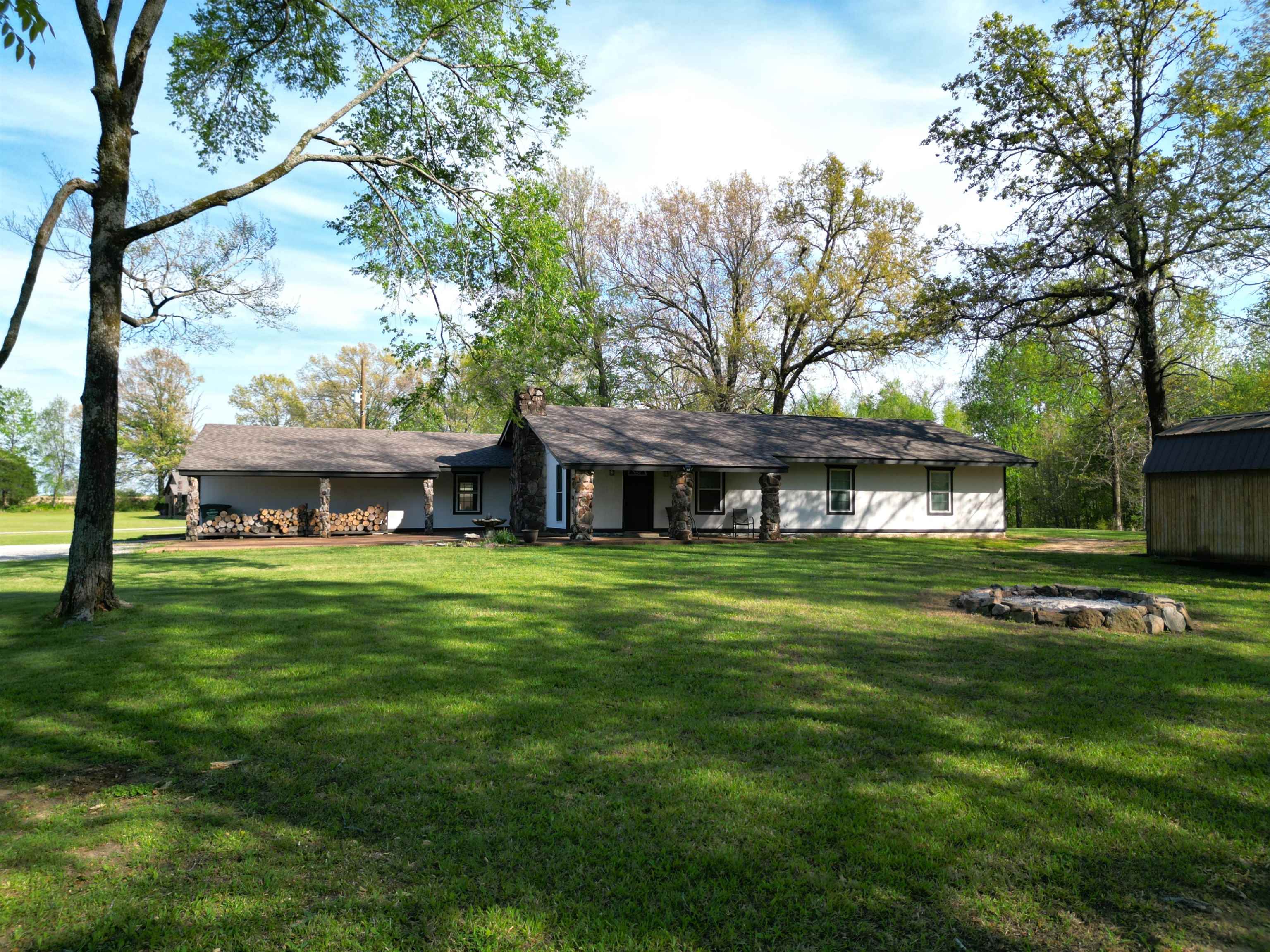 1230 Joann Rd Property Photo 1