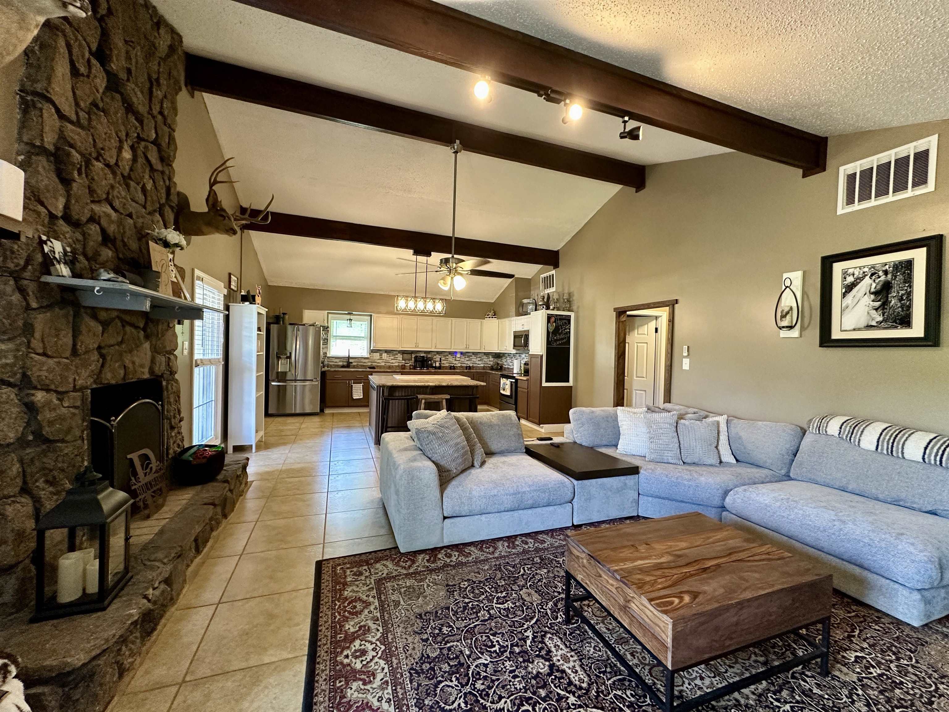 1230 Joann Rd Property Photo 4