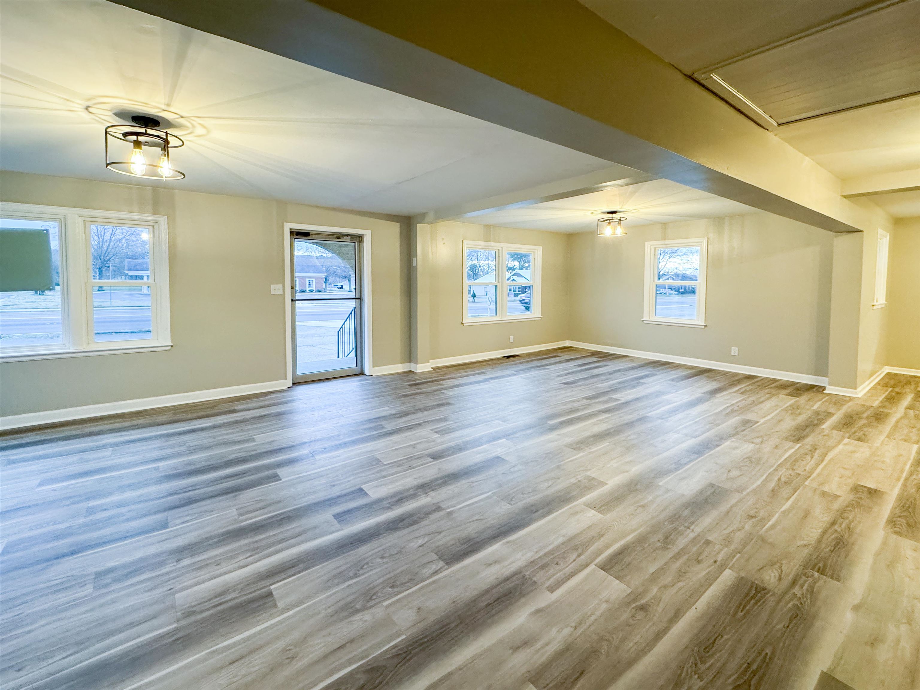 1310 W Market St Property Photo 1