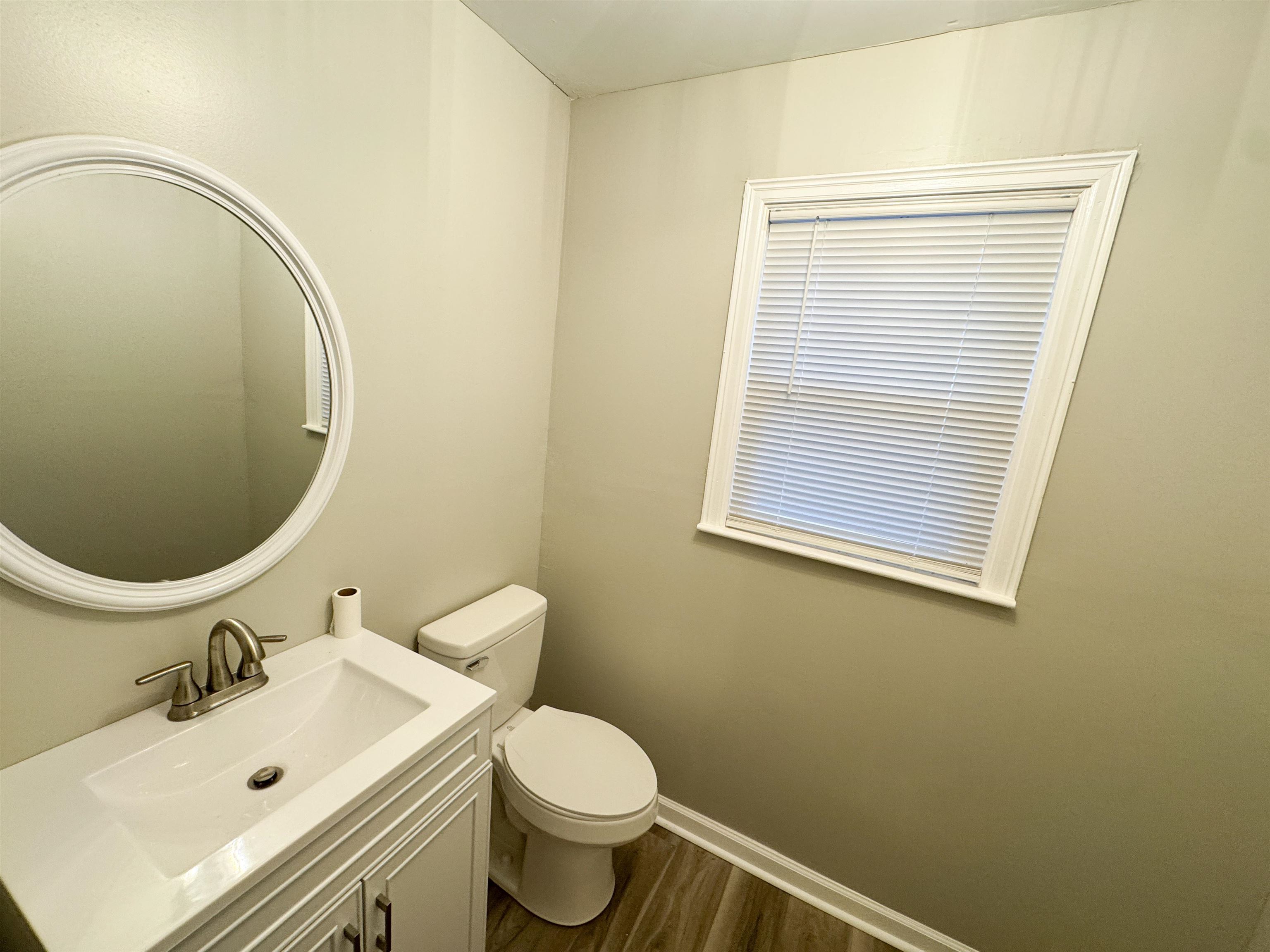 1310 W Market St Property Photo 5