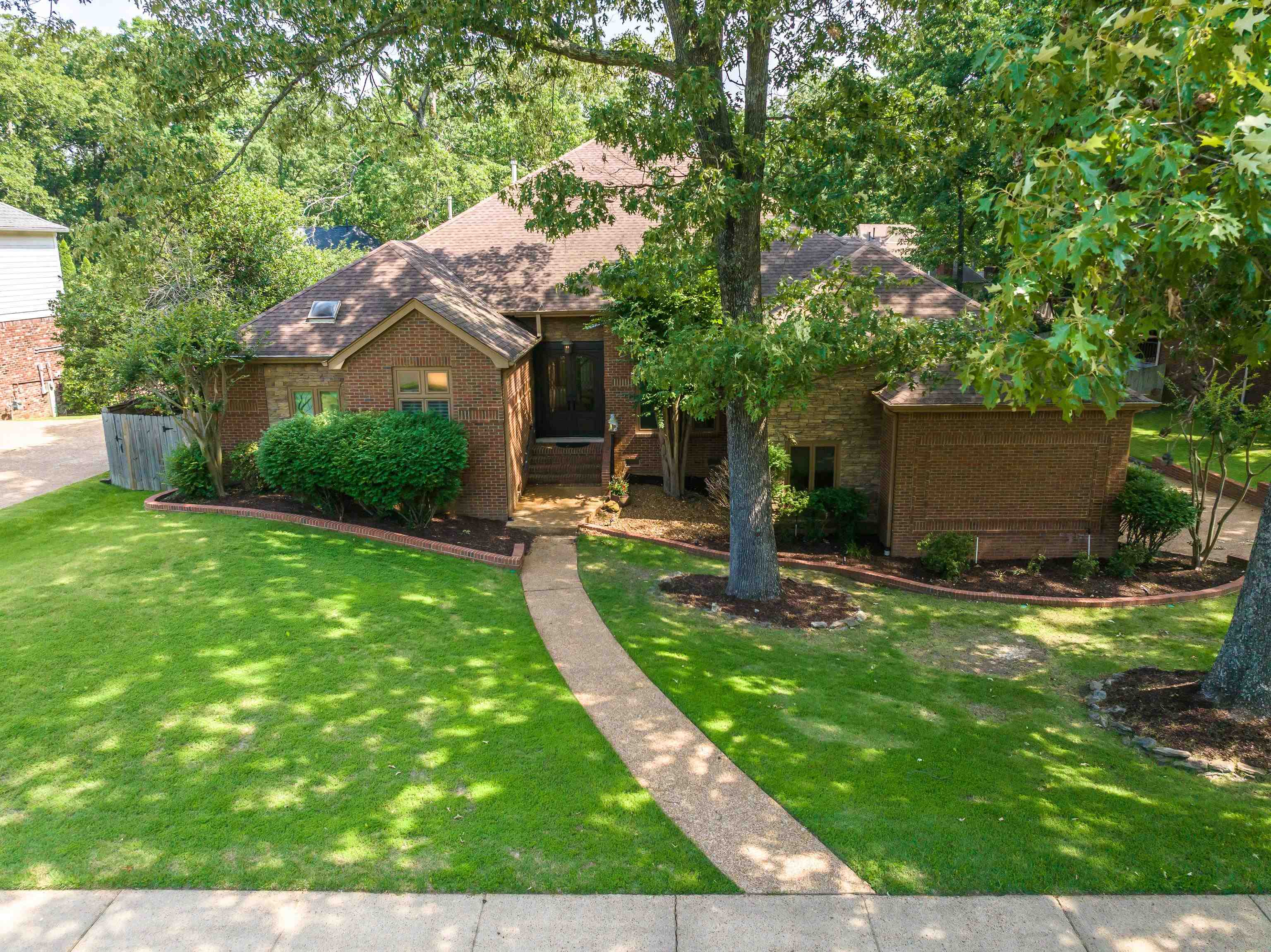 8986 Cairn Ridge Dr Property Photo 2