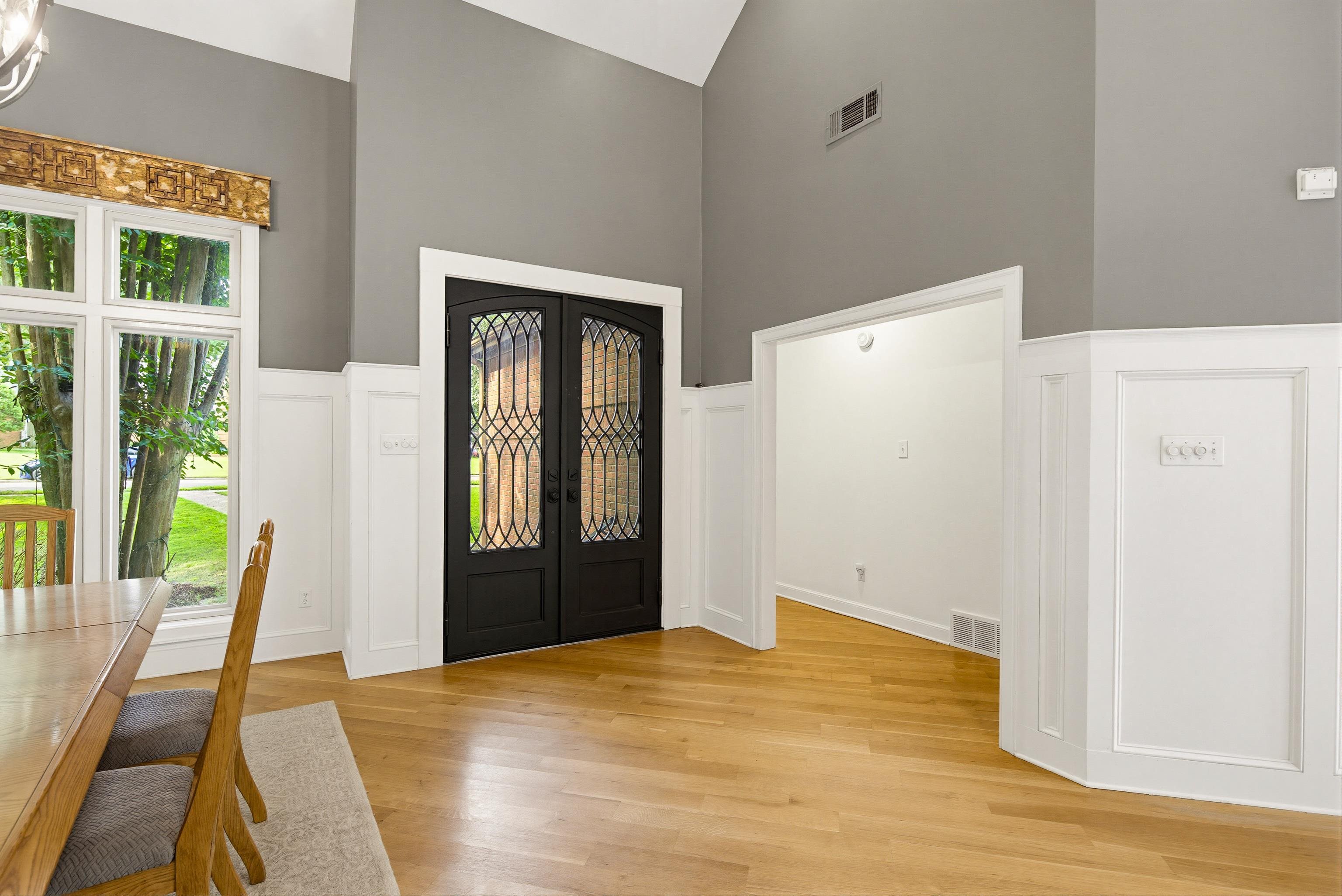 8986 Cairn Ridge Dr Property Photo 3