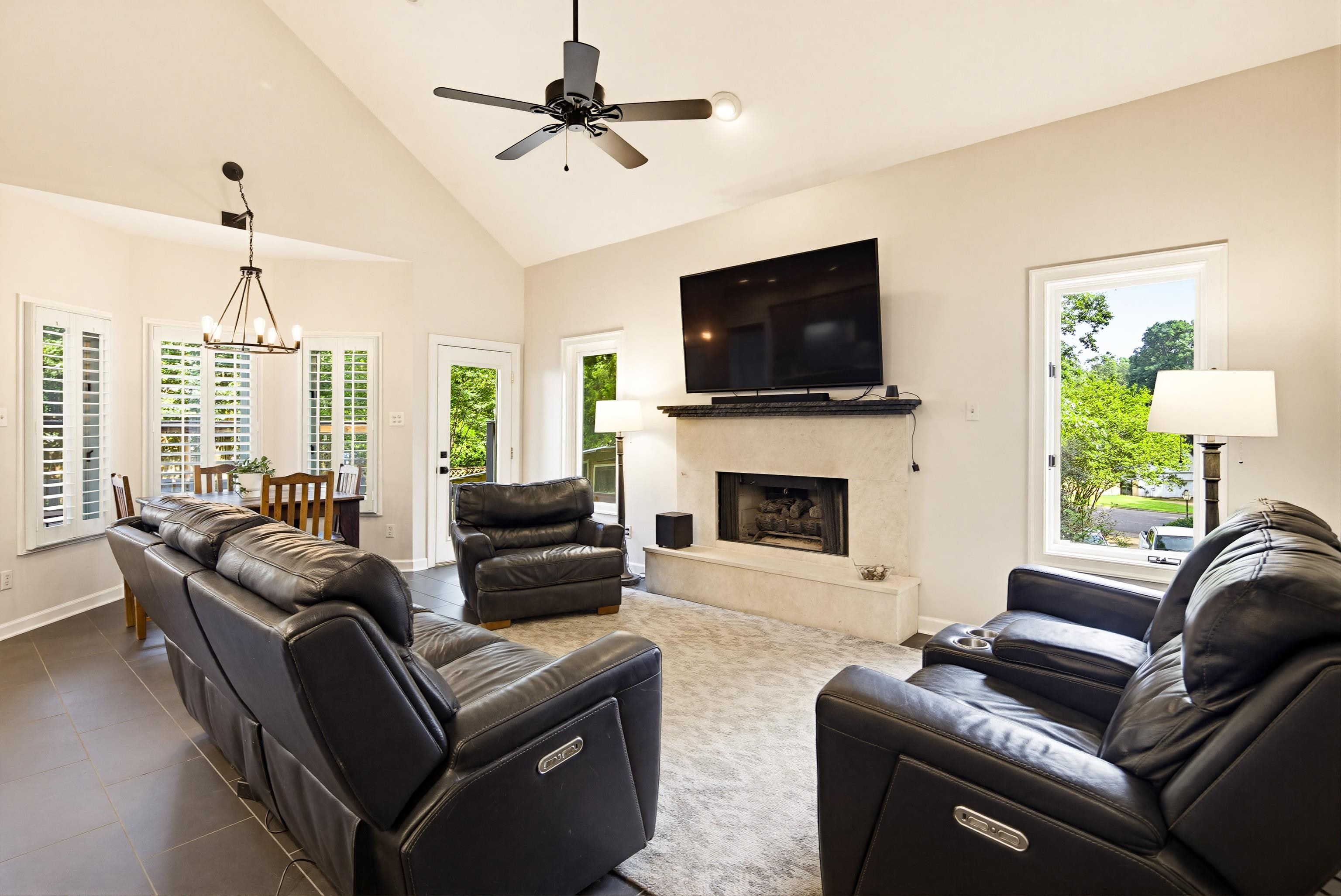 8986 Cairn Ridge Dr Property Photo 13