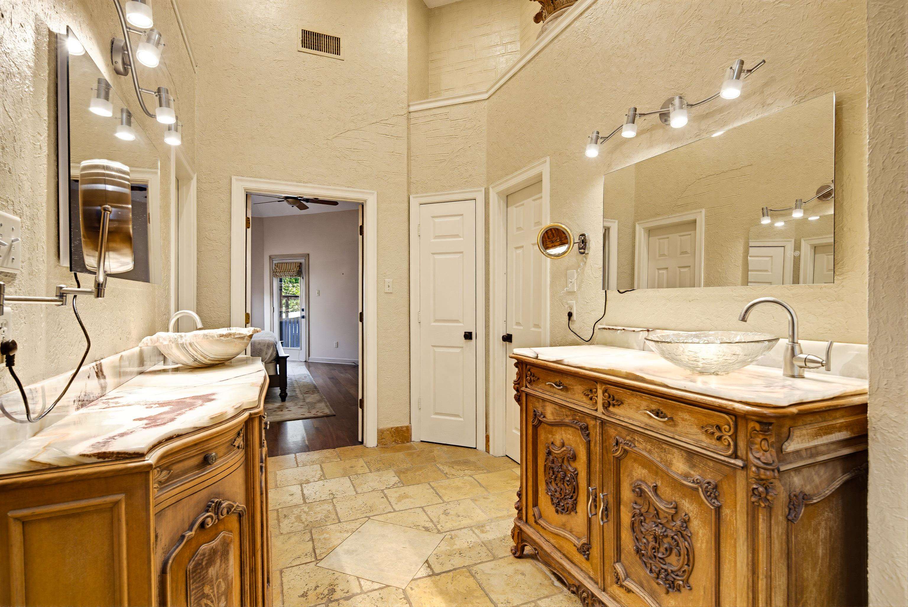 8986 Cairn Ridge Dr Property Photo 17