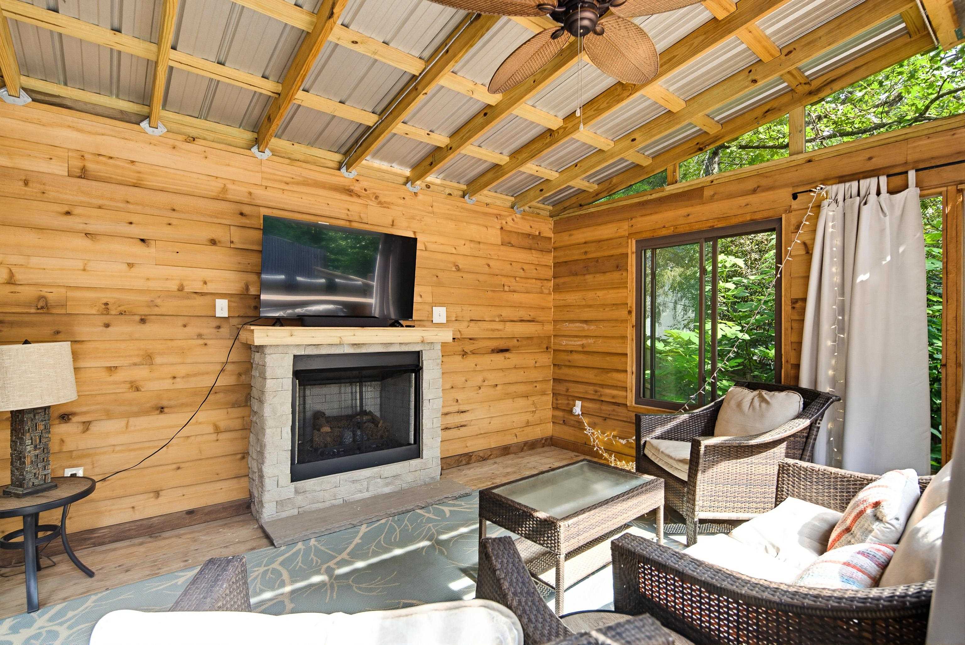 8986 Cairn Ridge Dr Property Photo 33