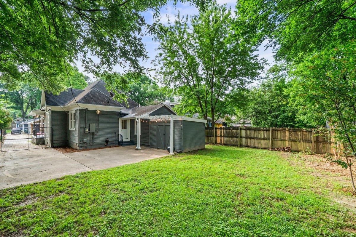 1039 Fleece Pl Property Photo 24