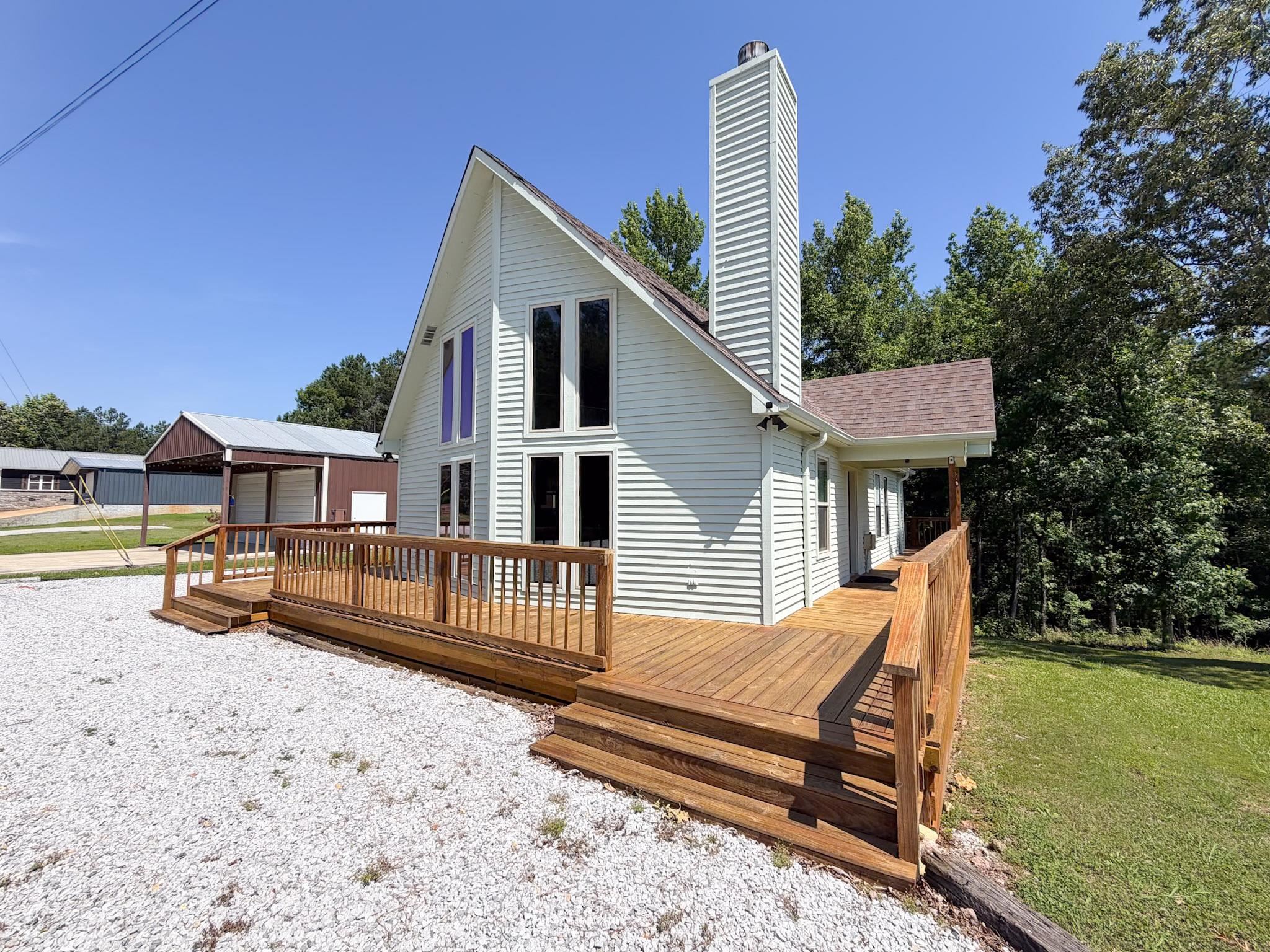 1 Shady Oak Cv Property Photo 7