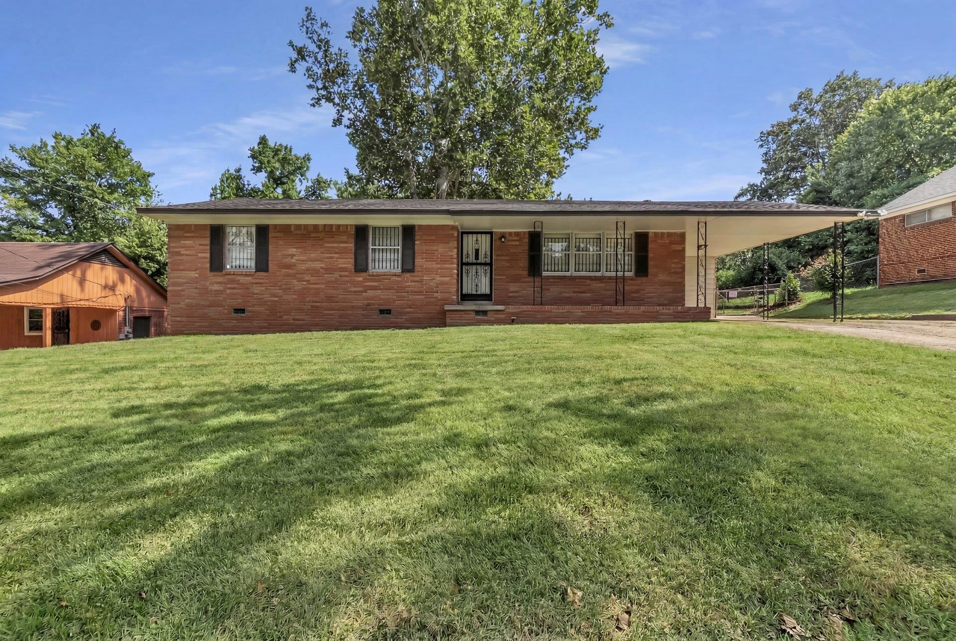 2367 Kingsley Ave Property Photo 1