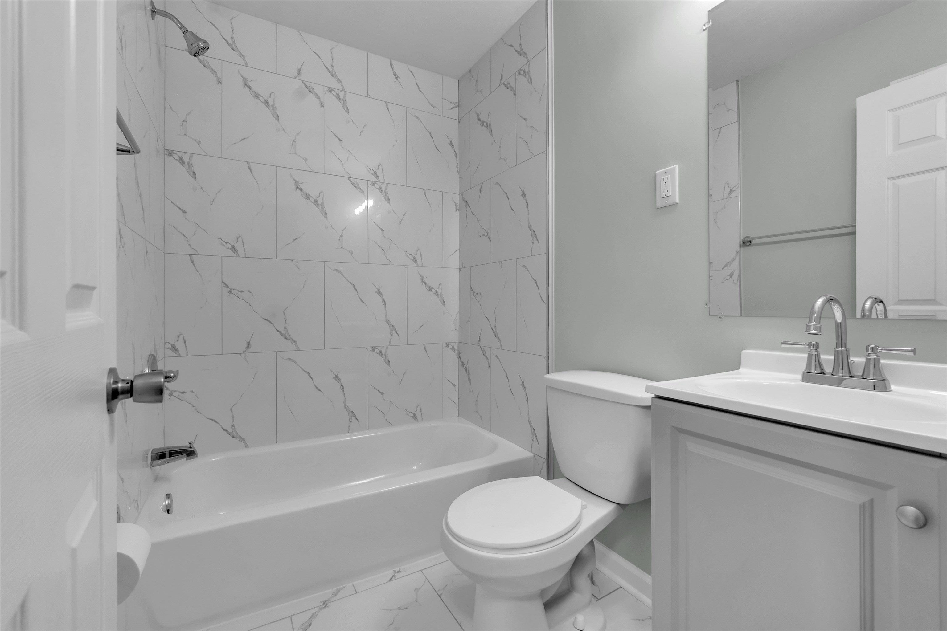2367 Kingsley Ave Property Photo 18