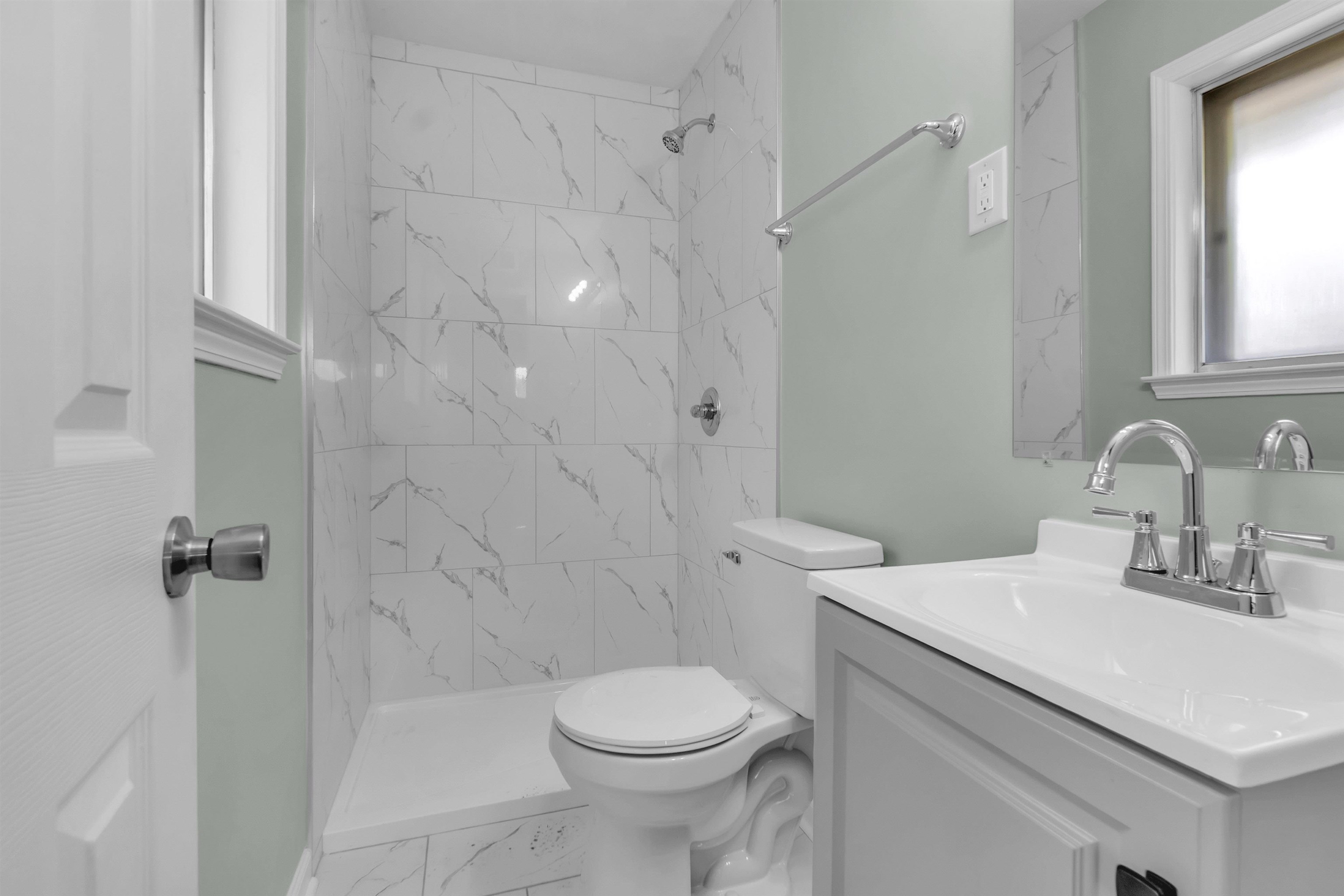 2367 Kingsley Ave Property Photo 21