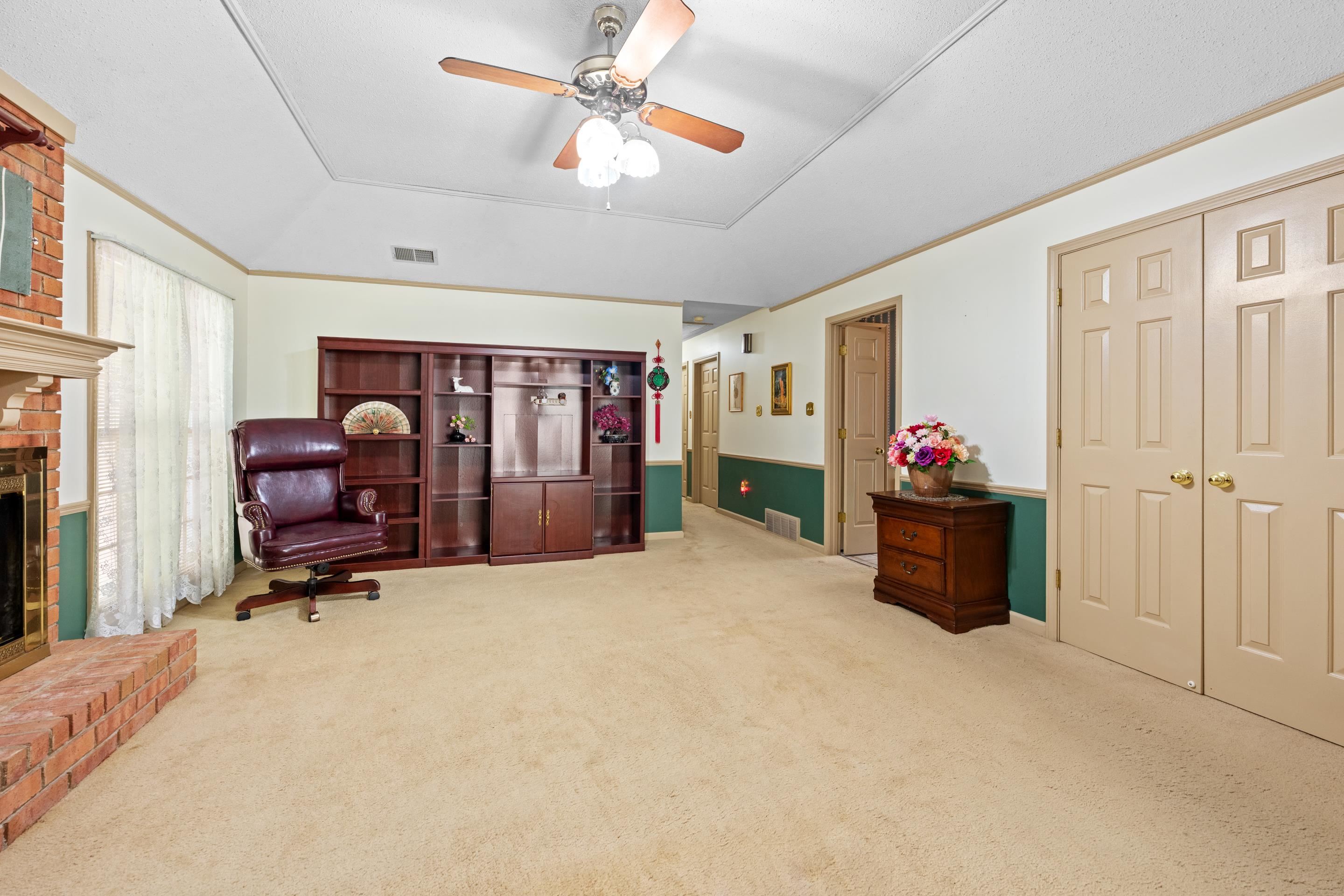 7027 Boxborough Cv Property Photo 4