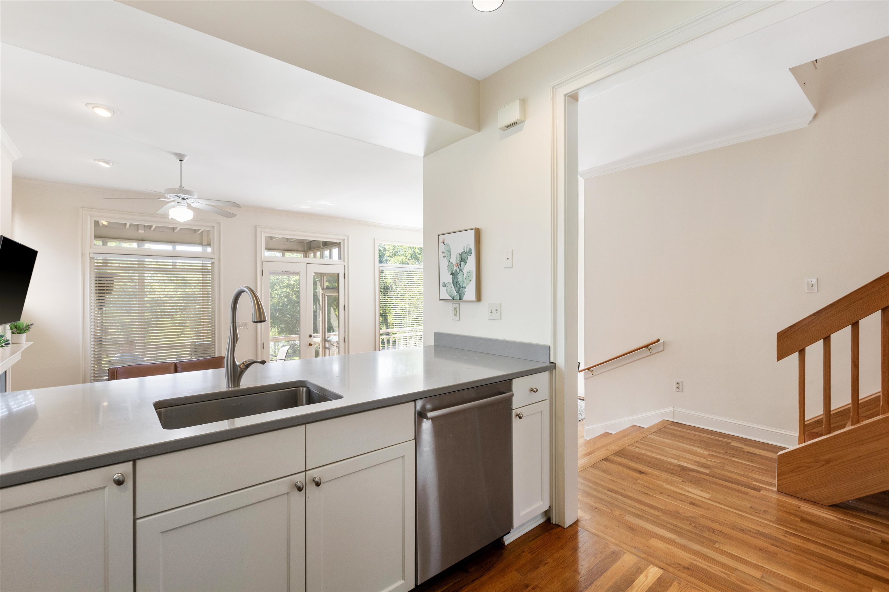 844 Harbor Isle Cir E Property Photo 9