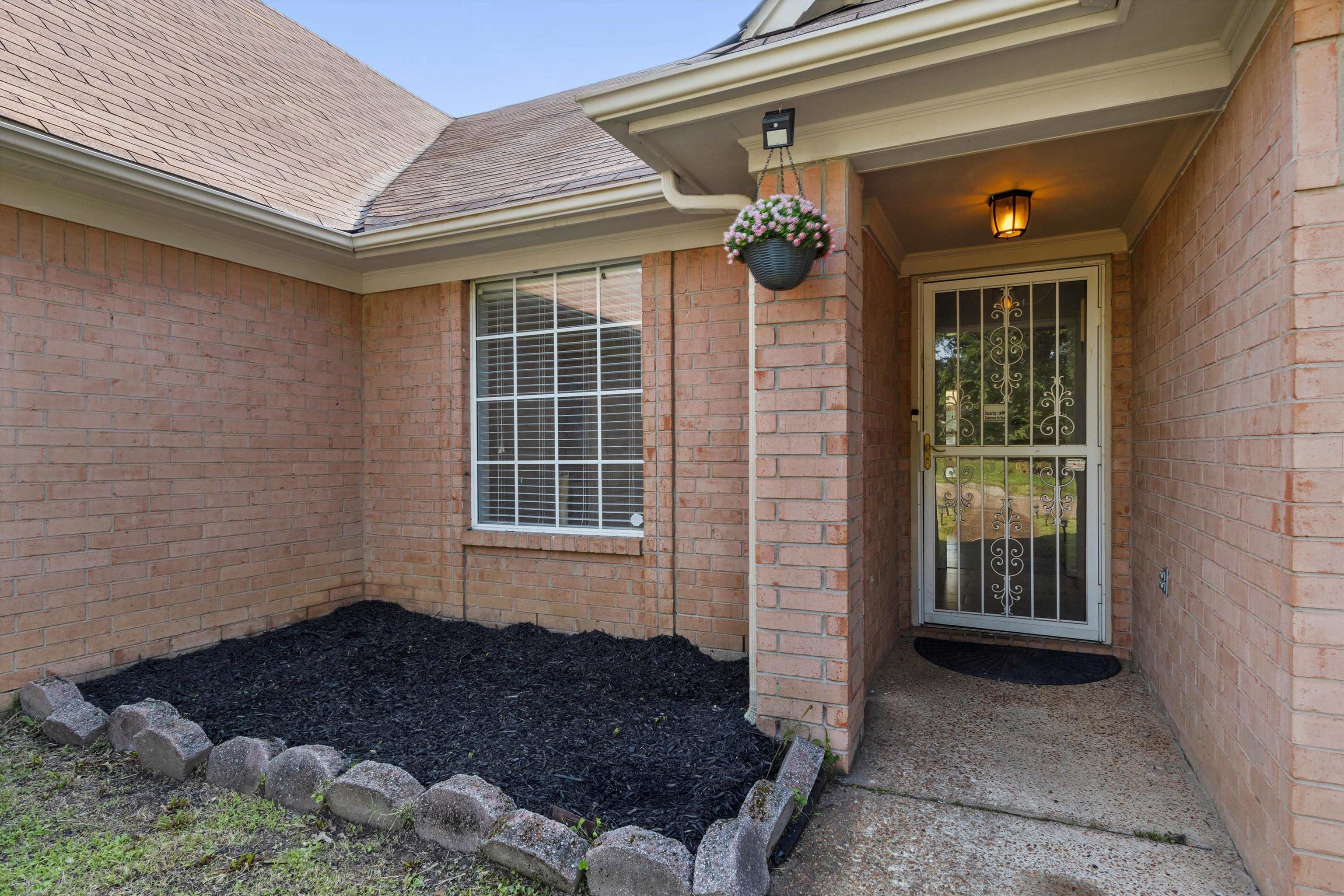 5364 Meadow Cross Dr Property Photo 2