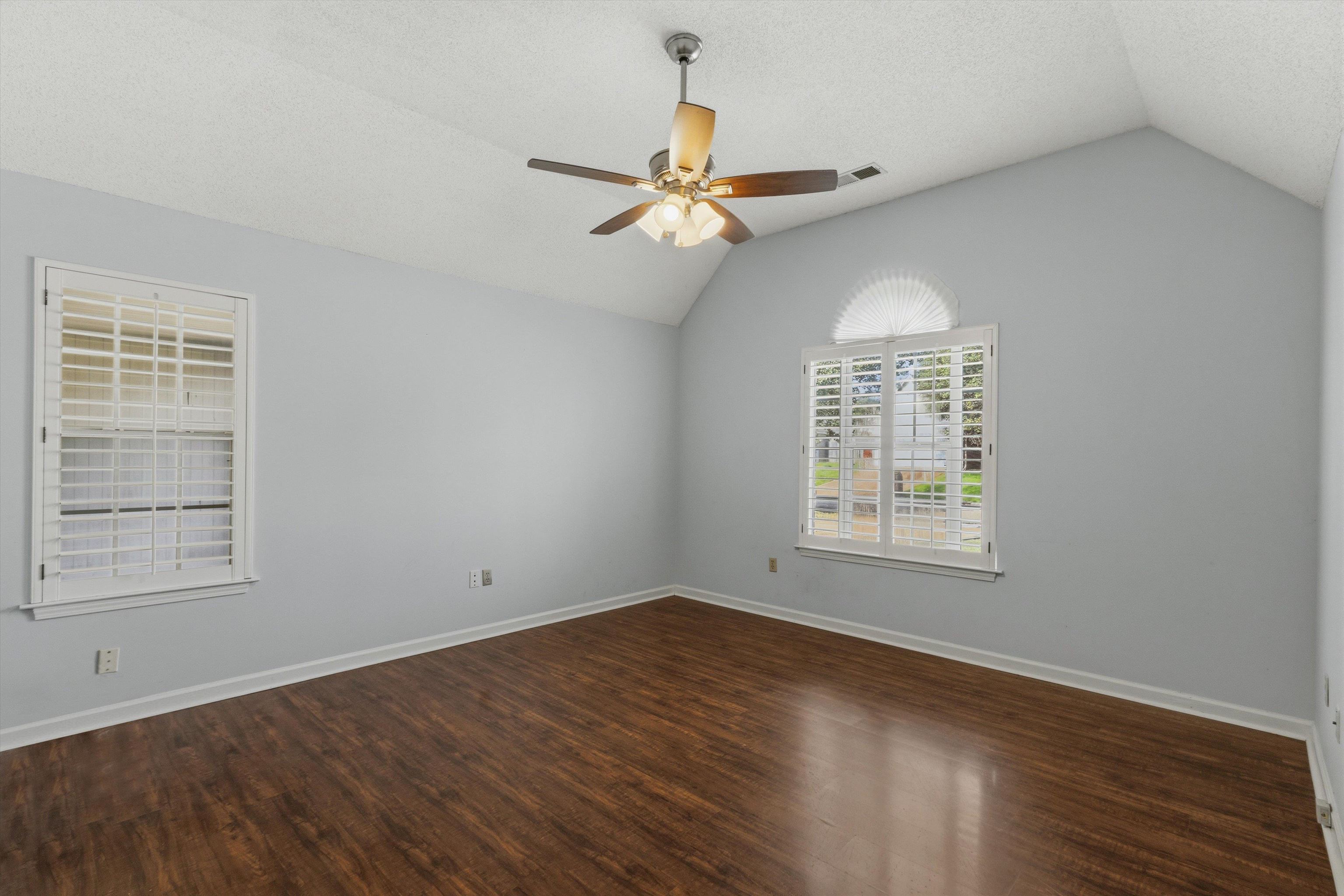 5364 Meadow Cross Dr Property Photo 14