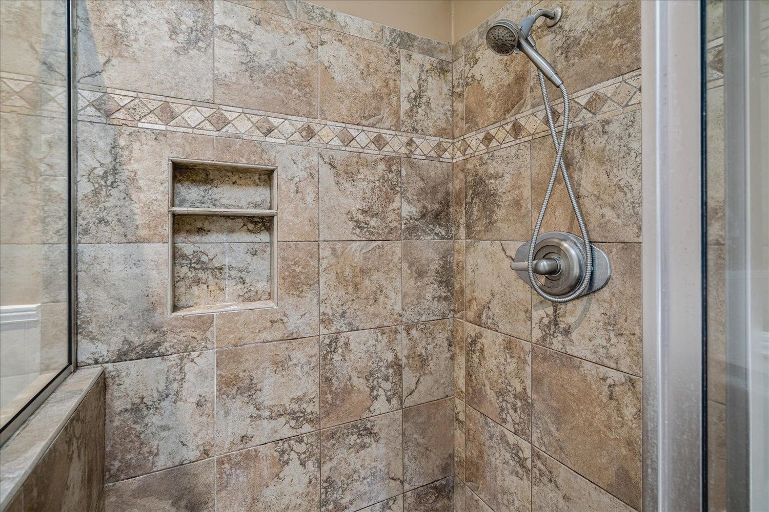 895 Cully Rd Property Photo 18