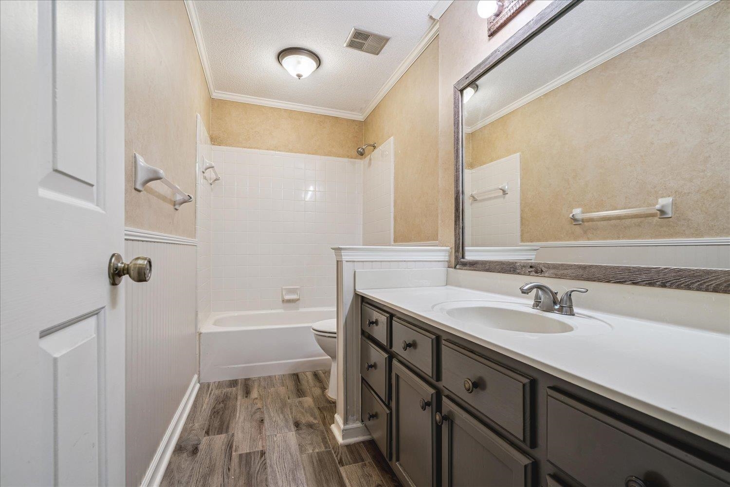 895 Cully Rd Property Photo 22