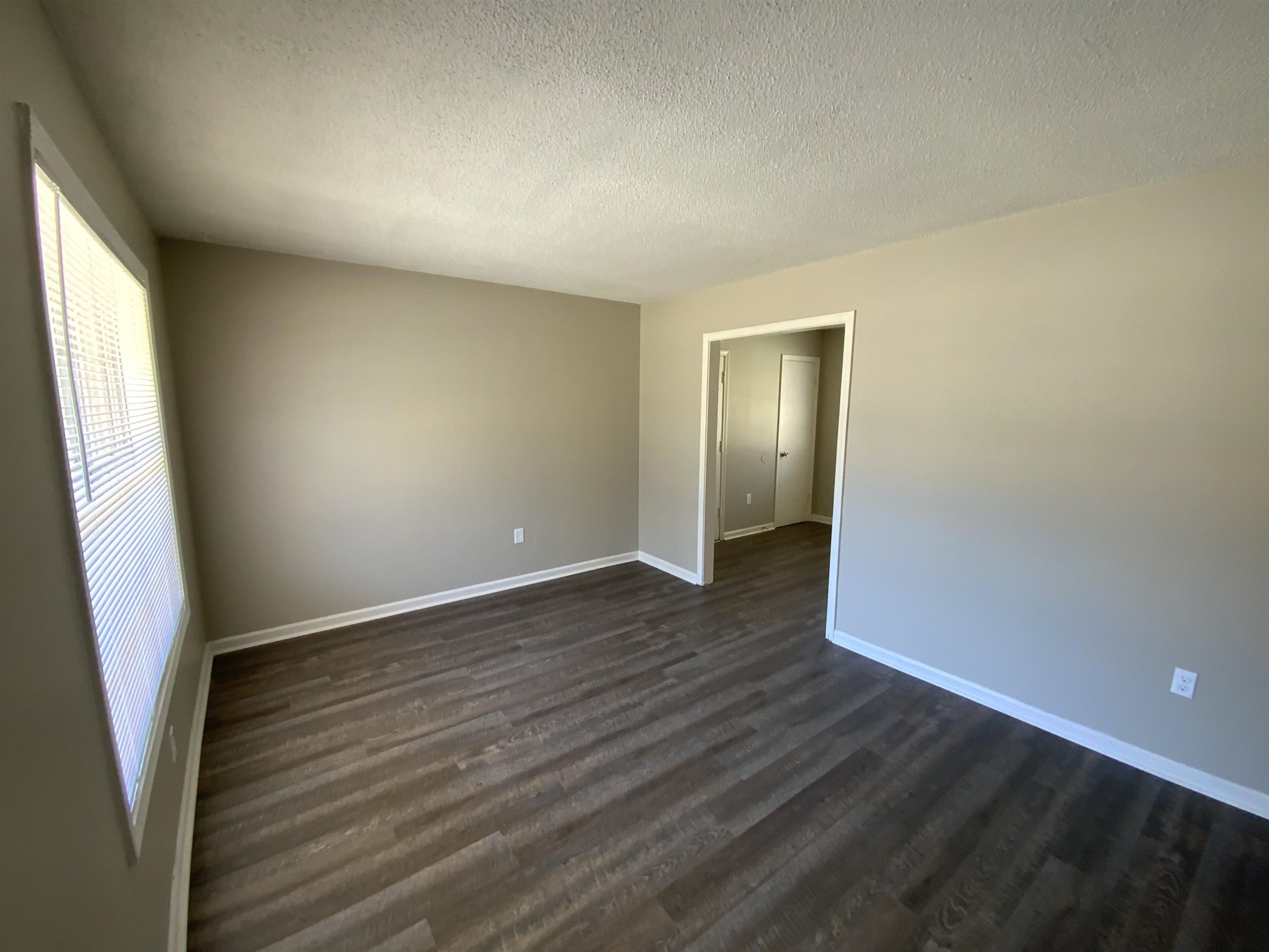 4301 University St Property Photo 5