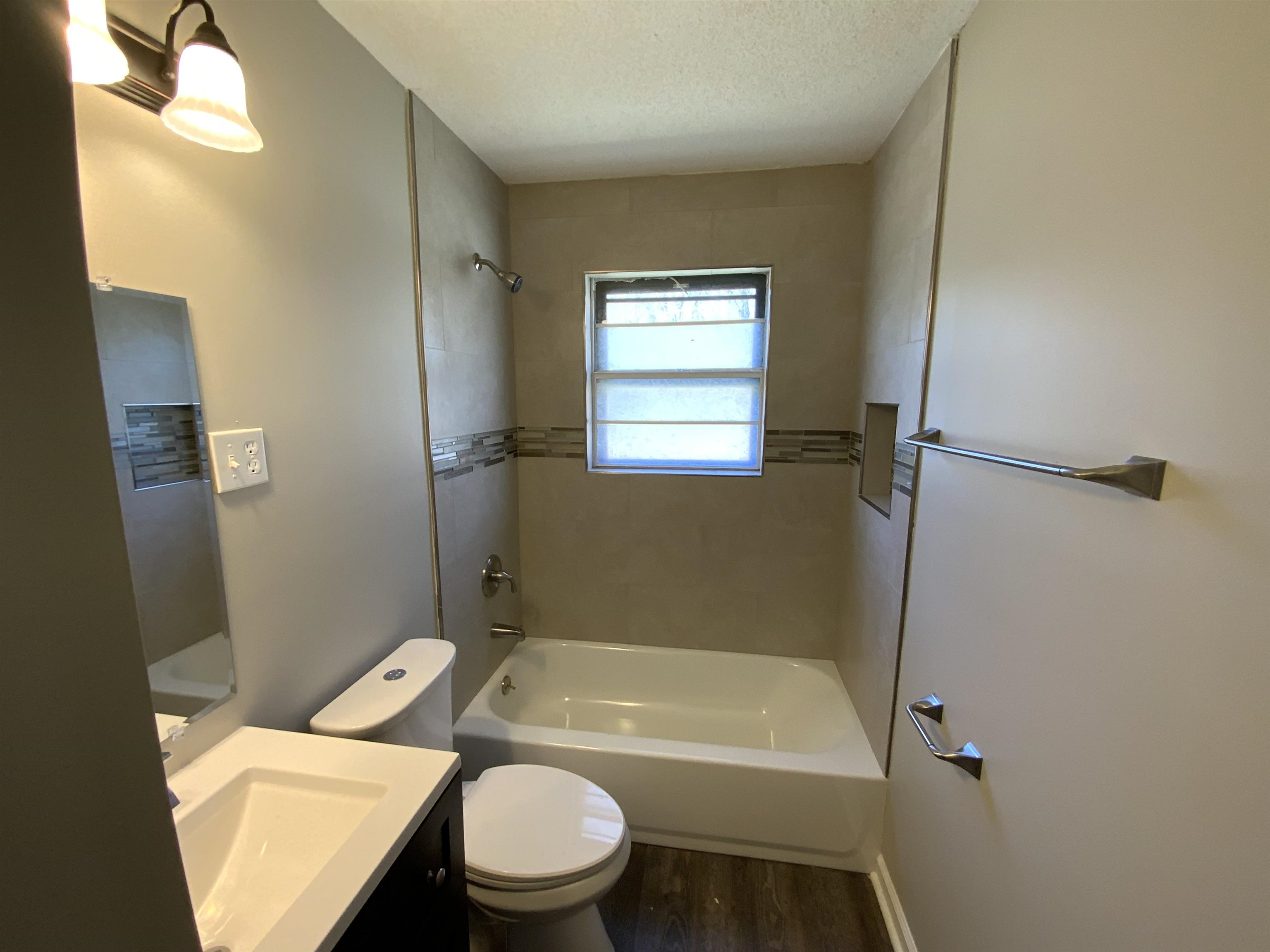 4301 University St Property Photo 11