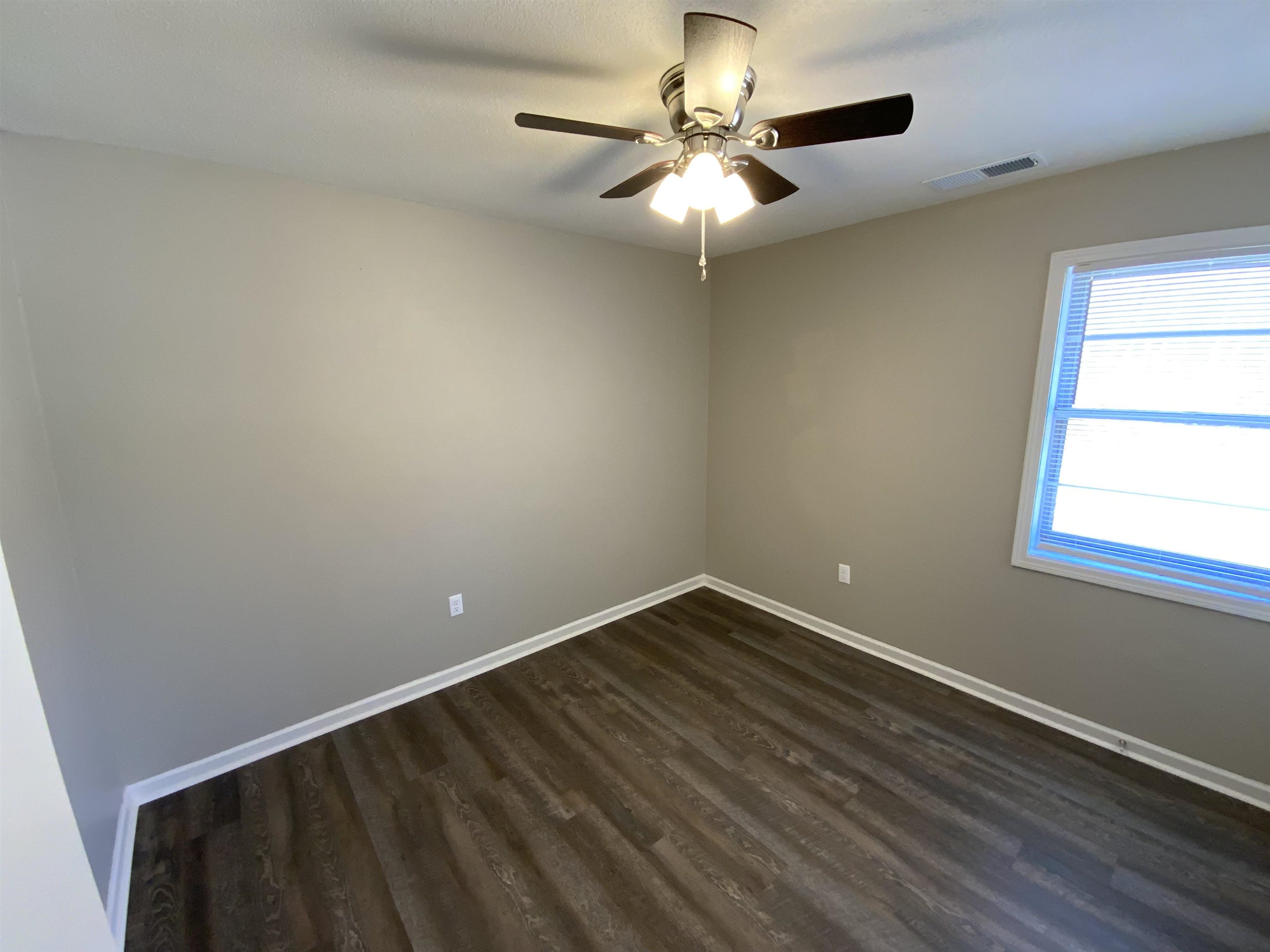 4301 University St Property Photo 13