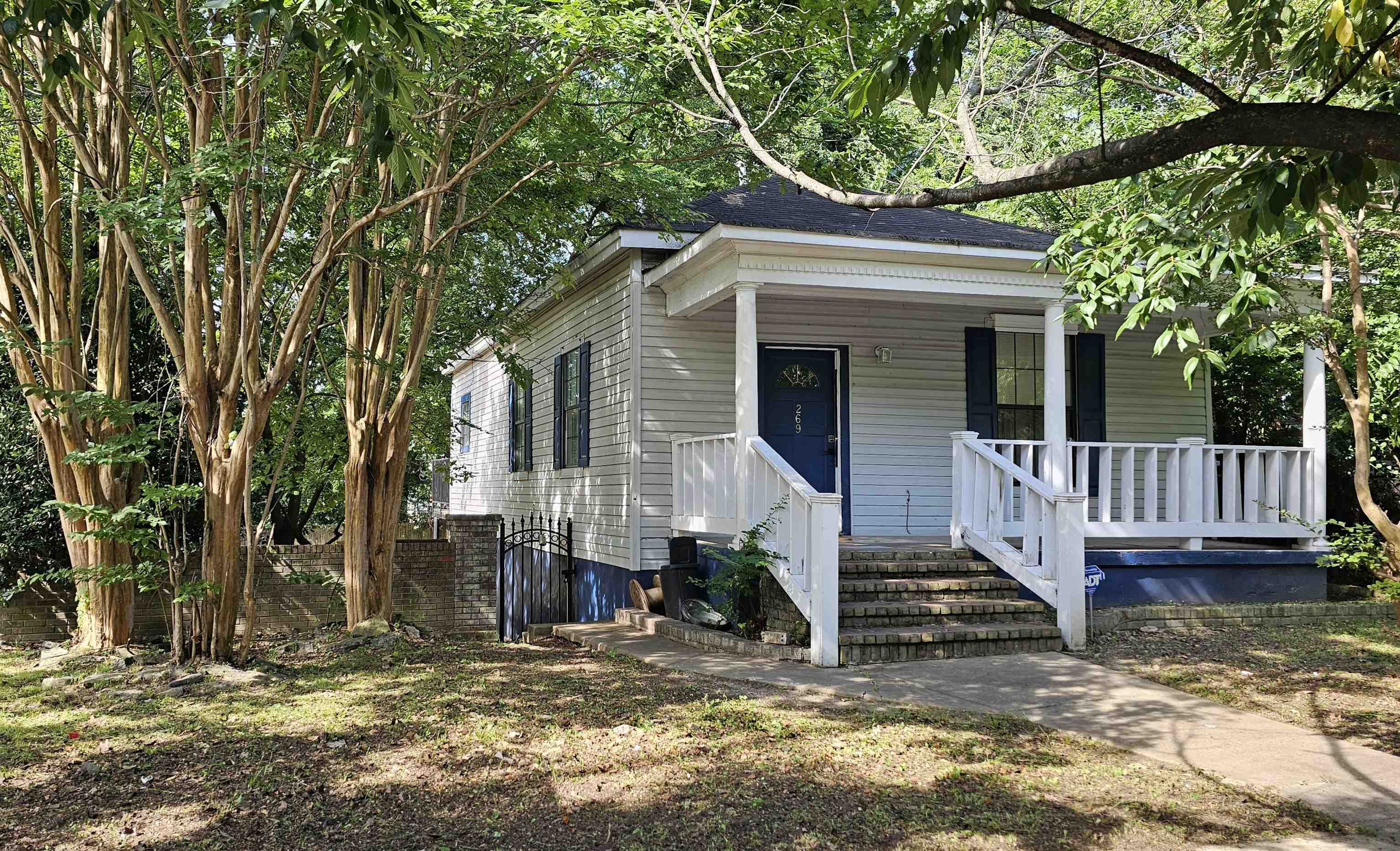 269 LOONEY AVE Property Photo 1