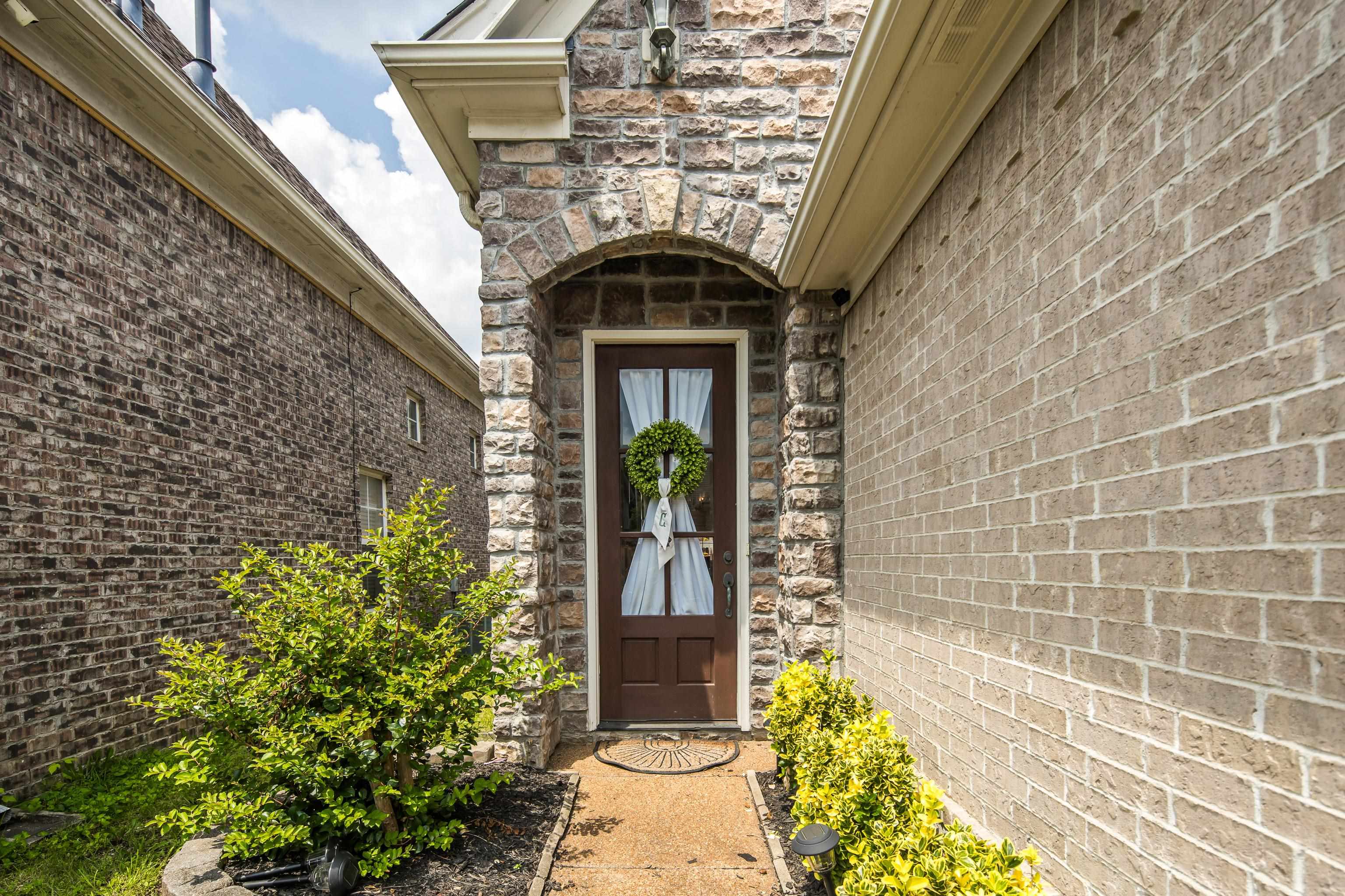 1893 Talisker Dr Property Photo 8