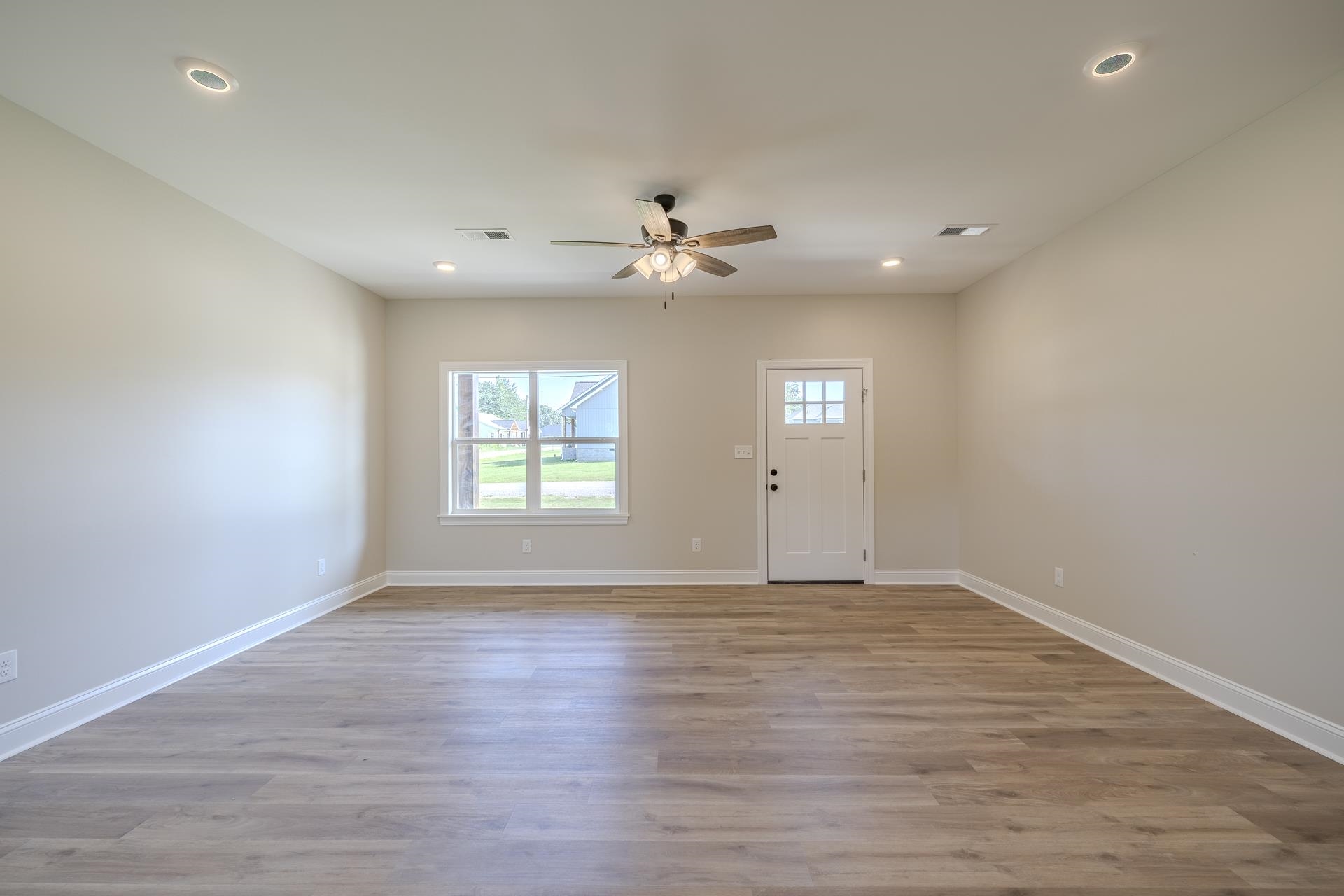 225 Chariot Ln Property Photo 7