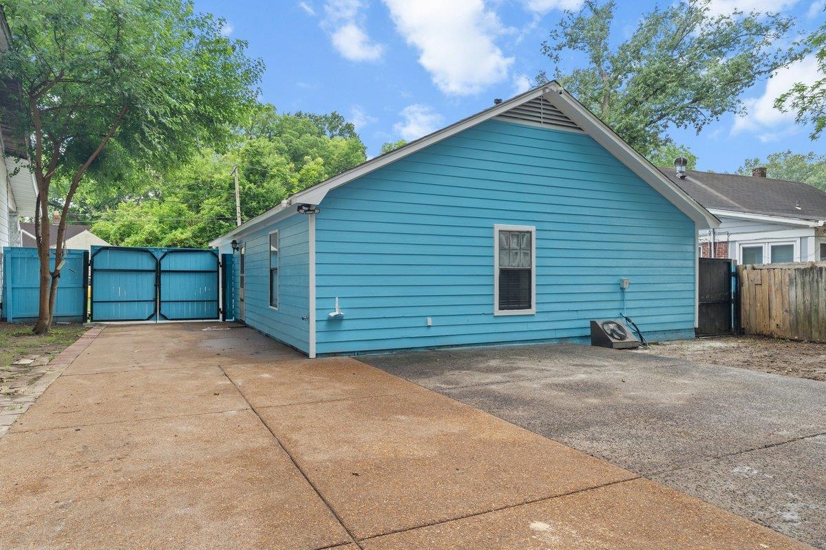 3512 Rockwood Ave Property Photo 5
